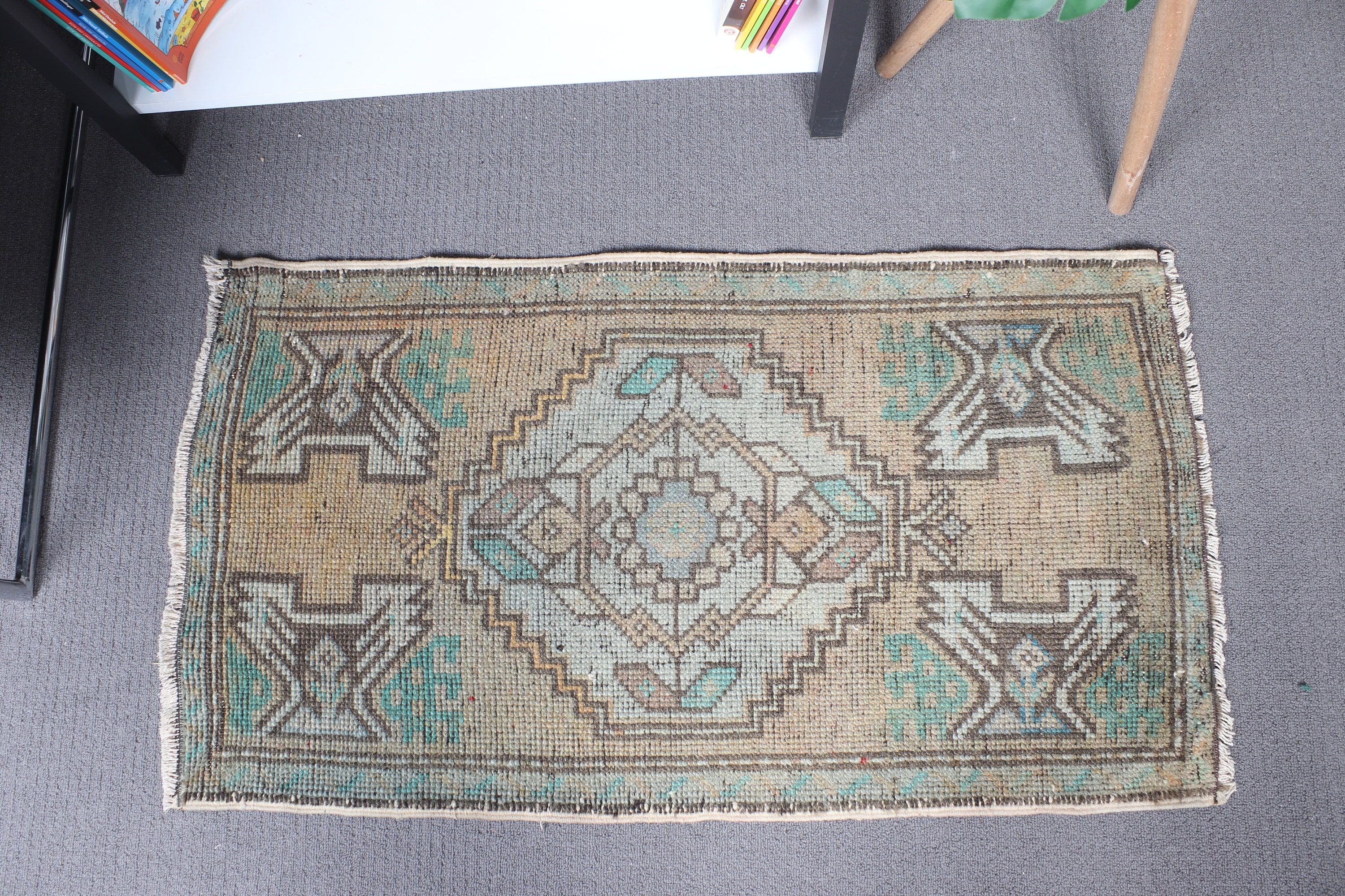 Duvara Asılı Halı, Kahverengi Anadolu Halısı, 1.7x3.2 ft Küçük Halı, Çocuk Halıları, Etnik Halılar, Vintage Halılar, Yer Halıları, Türk Halıları, Oushak Halısı