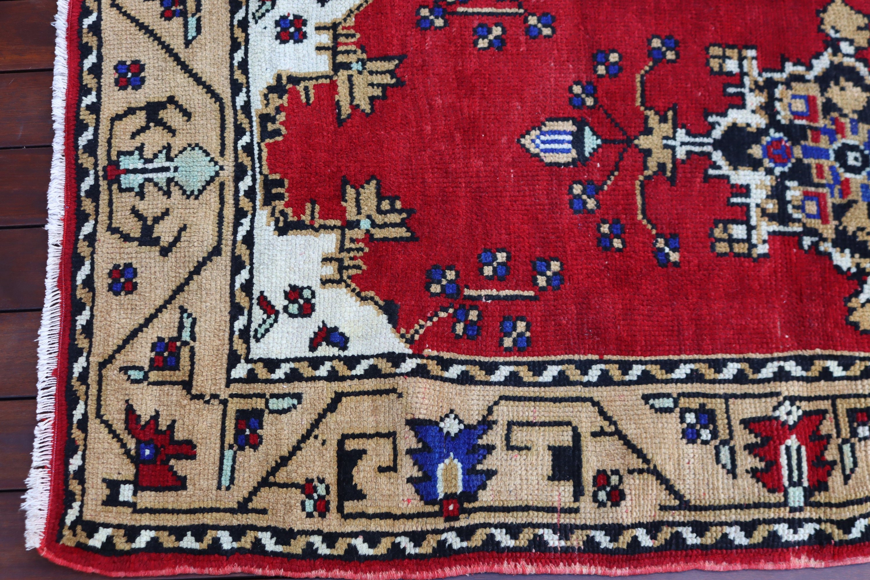 Vintage Rug, 2.9x5.4 ft Accent Rug, Rugs for Entry, Turkish Rugs, Geometric Rugs, Red Statement Rugs, Decorative Rugs, Kitchen Rugs