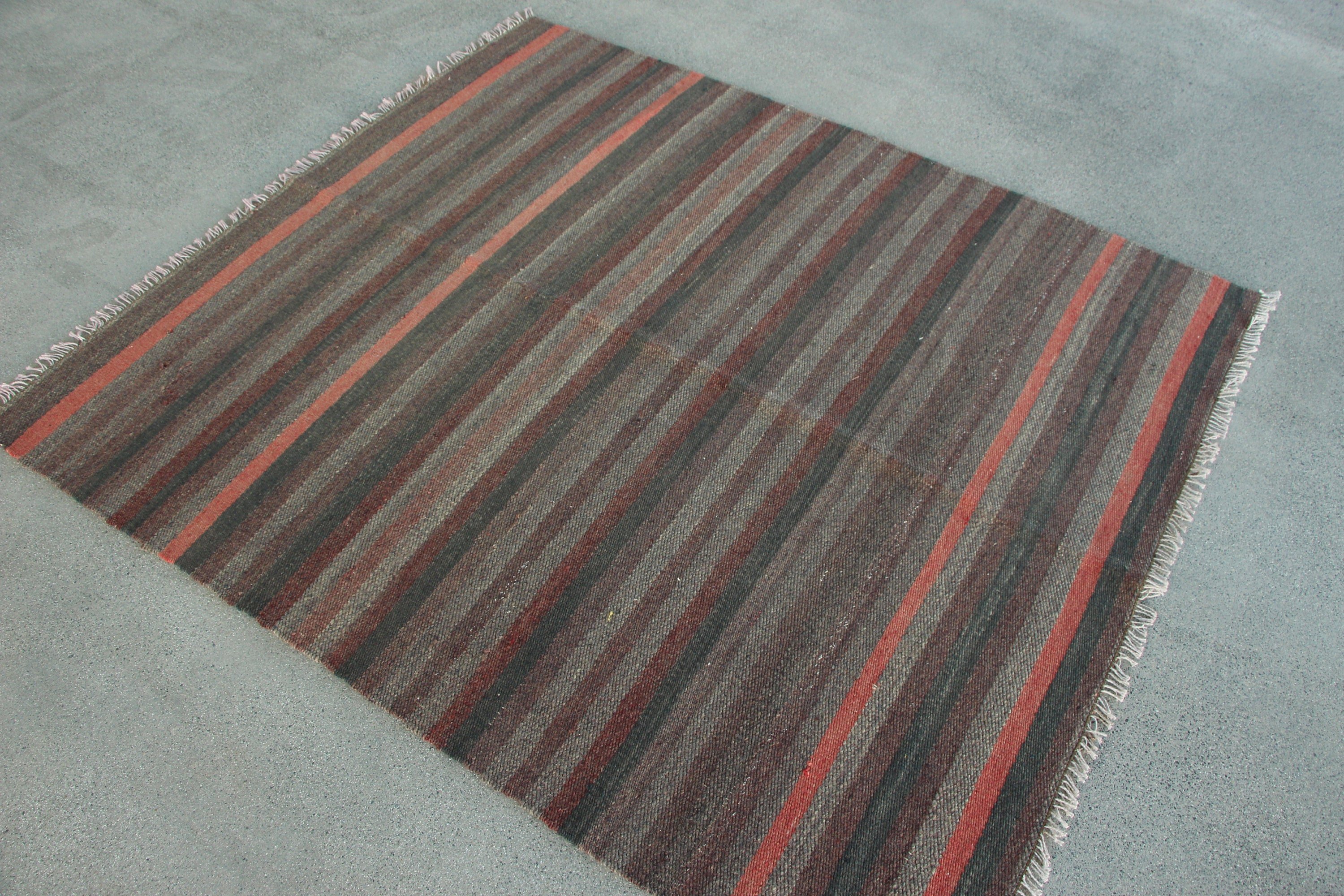 Kilim, Mor Yün Halı, 4,6x5,2 ft Aksan Halıları, Yatak Odası Halısı, Anadolu Halısı, Türk Halısı, Çocuk Halıları, Yer Halısı, Vintage Halılar, Mutfak Halısı