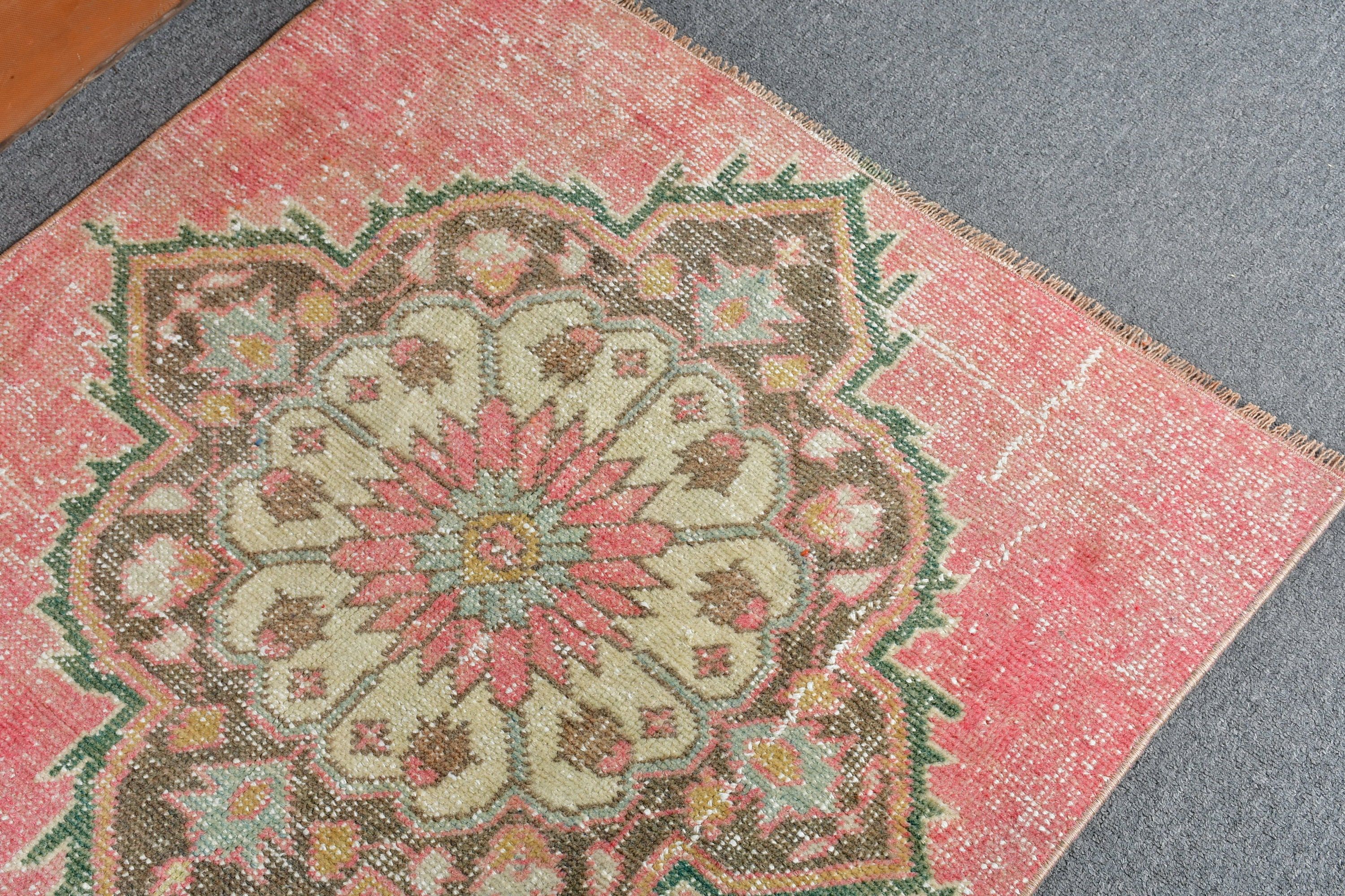 Antique Rug, Bedroom Rug, Vintage Rug, Car Mat Rug, Oushak Rug, Dorm Rug, 2.6x2.7 ft Small Rugs, Turkish Rug, Pink Home Decor Rug, Art Rug