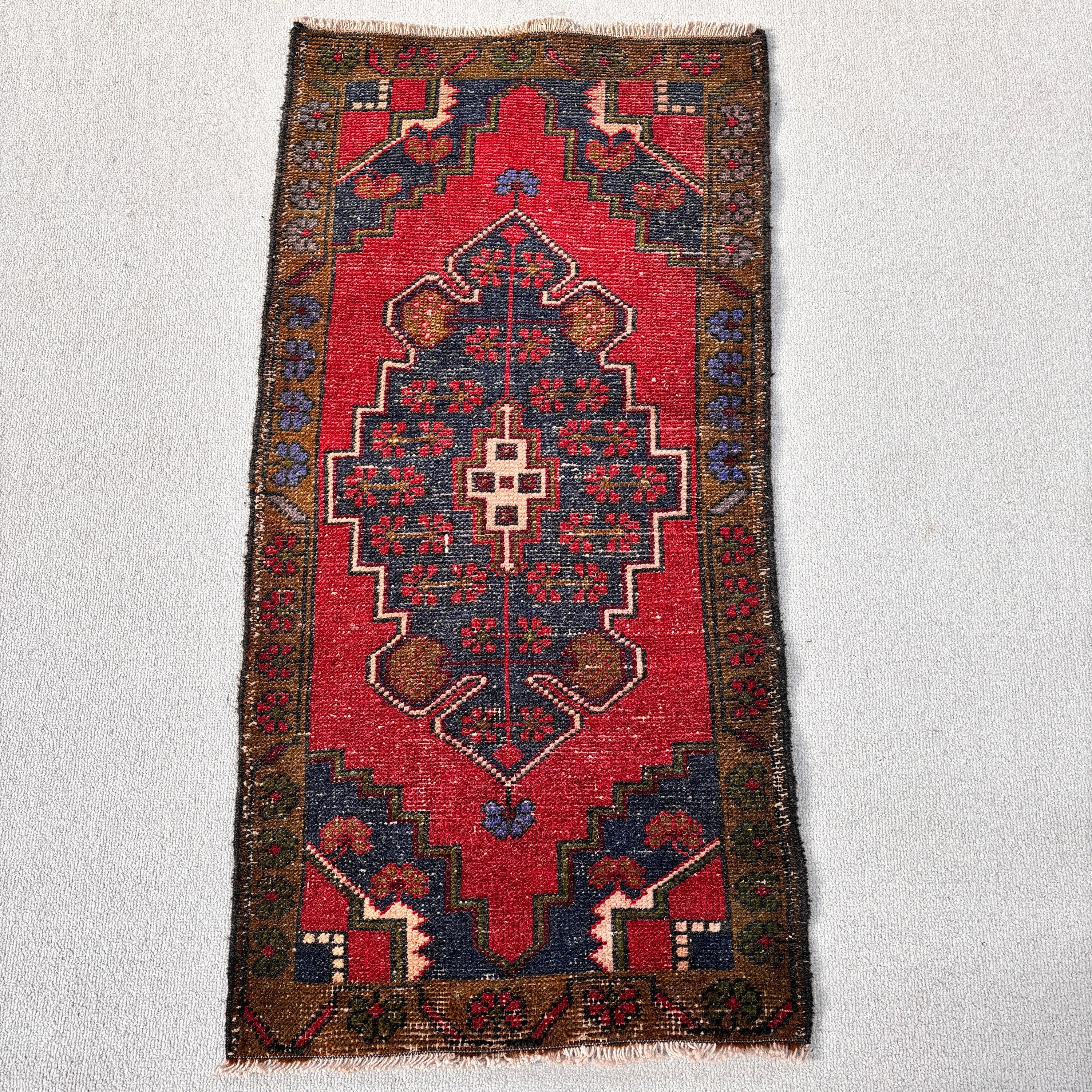 Geometrik Halılar, Türk Halısı, 1.7x3.4 ft Küçük Halı, Çocuk Halıları, Mutfak Halıları, El Yapımı Halı, Vintage Halı, Kahverengi Geometrik Halı, Oushak Halıları