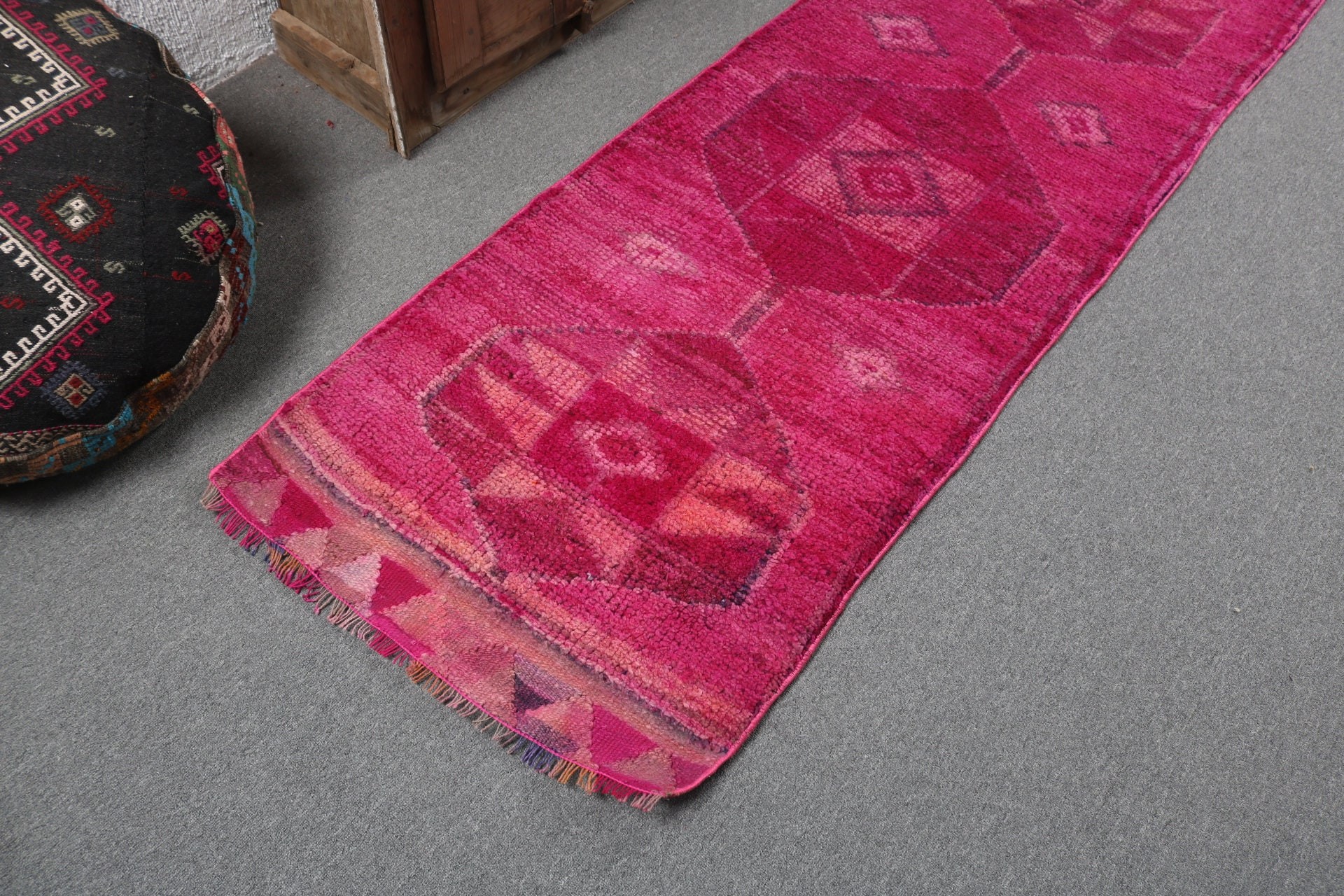 Mutfak Halıları, Türk Halıları, Vintage Halı, Anadolu Halısı, 2,5x8,6 ft Runner Halıları, Oushak Halısı, Vintage Runner Halıları, Pembe Lüks Halı, Yer Halısı