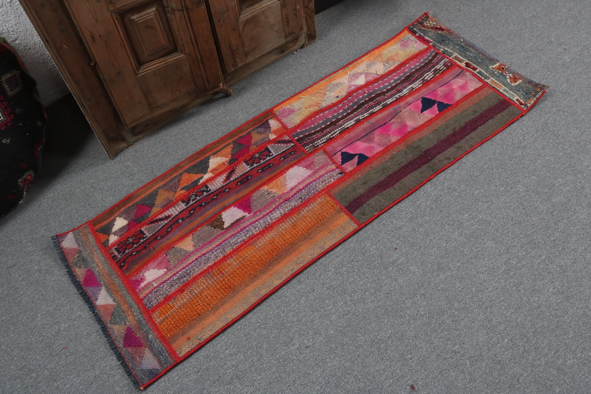 Vintage Halı, 1.8x5 ft Küçük Halılar, Lüks Halı, Türk Halıları, Pembe Yatak Odası Halısı, Oushak Halıları, Küçük Boho Halısı, Yatak Odası Halıları, Banyo Halıları