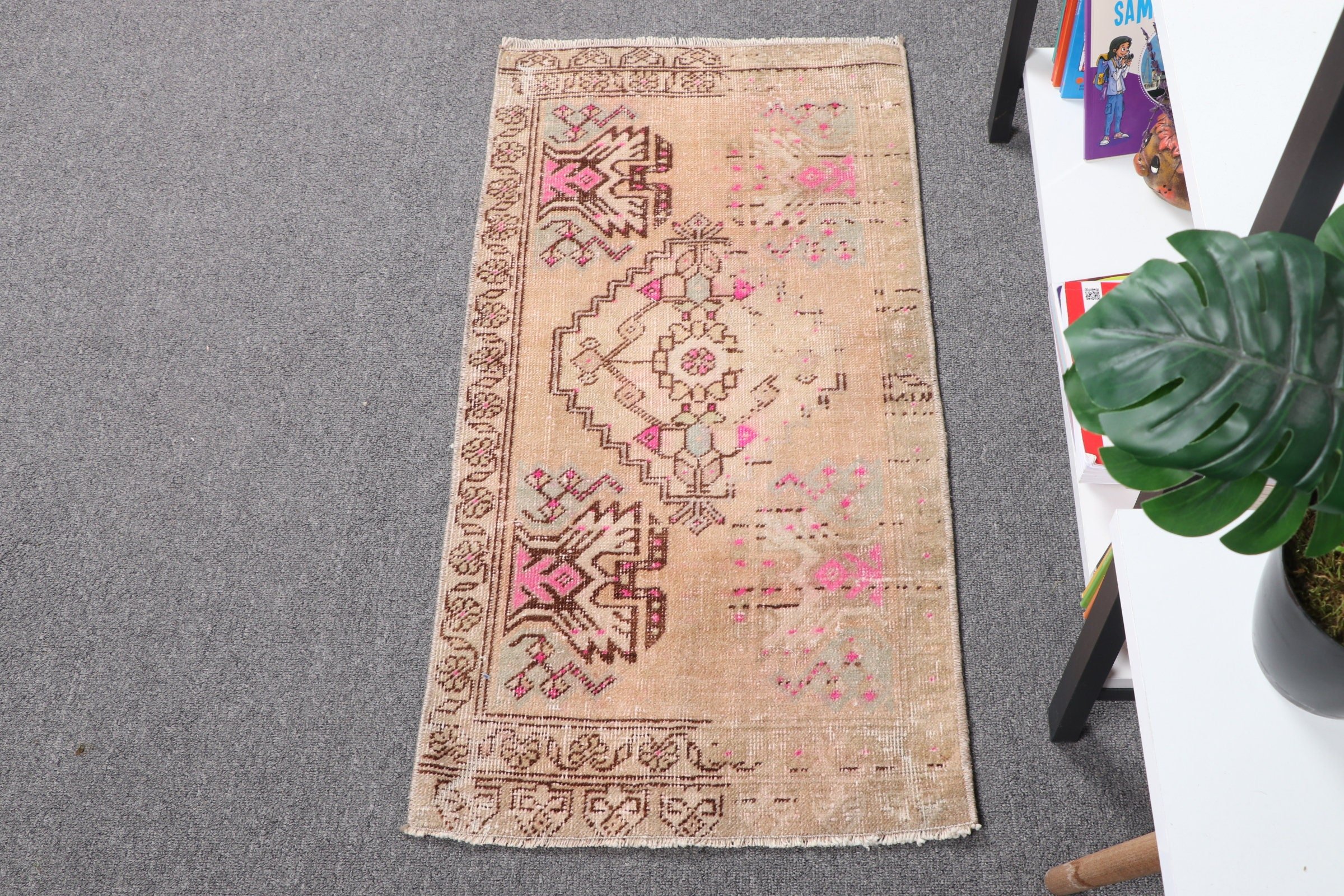 Vintage Rug, Wall Hanging Rugs, Boho Rug, Turkish Rug, 1.5x3.1 ft Small Rug, Beige Home Decor Rug, Bedroom Rug, Door Mat Rug