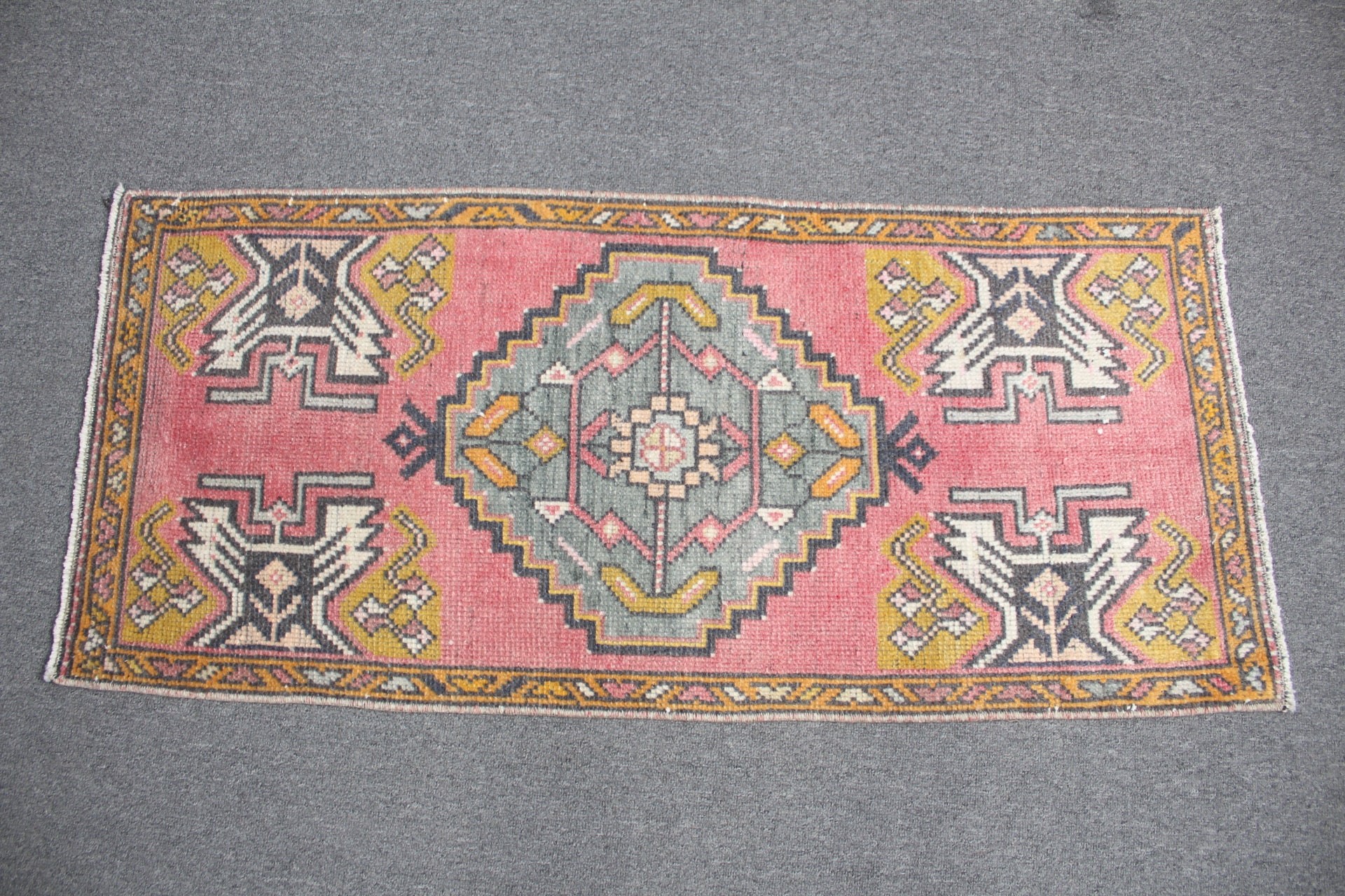 Kırmızı Oushak Halı, Fas Halısı, Türk Halıları, Duvara Asma Halılar, Banyo Halısı, Kapı Paspası Halısı, Yün Halı, 1.5x3.6 ft Küçük Halı, Vintage Halı