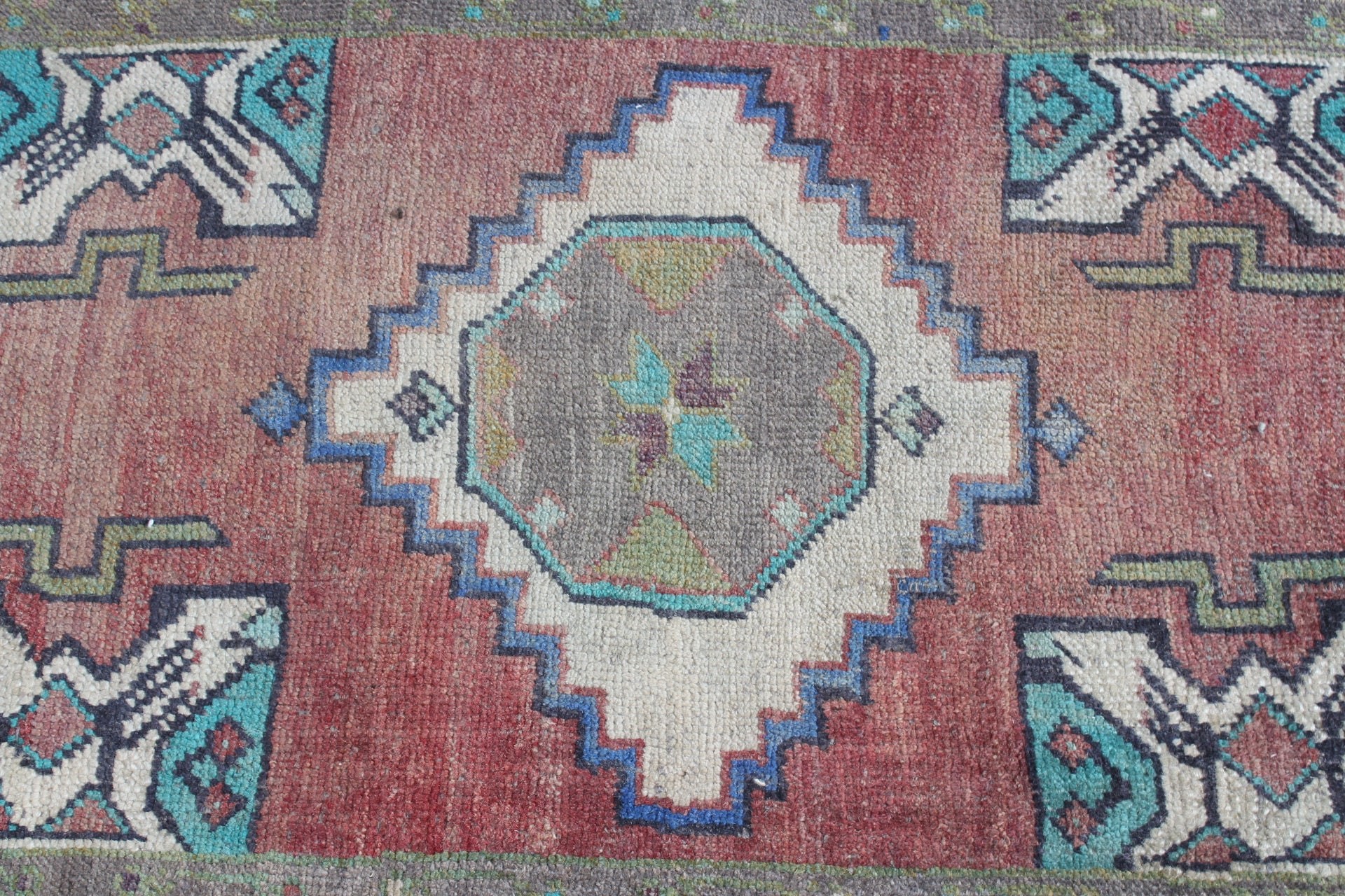 1.9x3.1 ft Küçük Halı, Mutfak Halıları, Yer Halısı, Banyo Halıları, Vintage Halı, Türk Halısı, Yün Halıları, Mor Anadolu Halıları, Araba Paspas Halısı