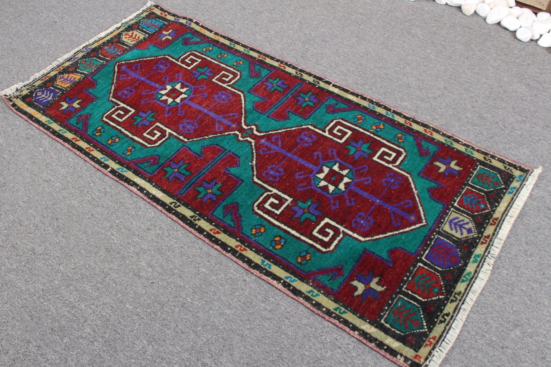 Mor Yün Halı, Vintage Halı, Türk Halısı, Mutfak Halıları, Duvara Asılı Halı, Yer Halıları, 1.7x3.6 ft Küçük Halı, Yatak Odası Halısı