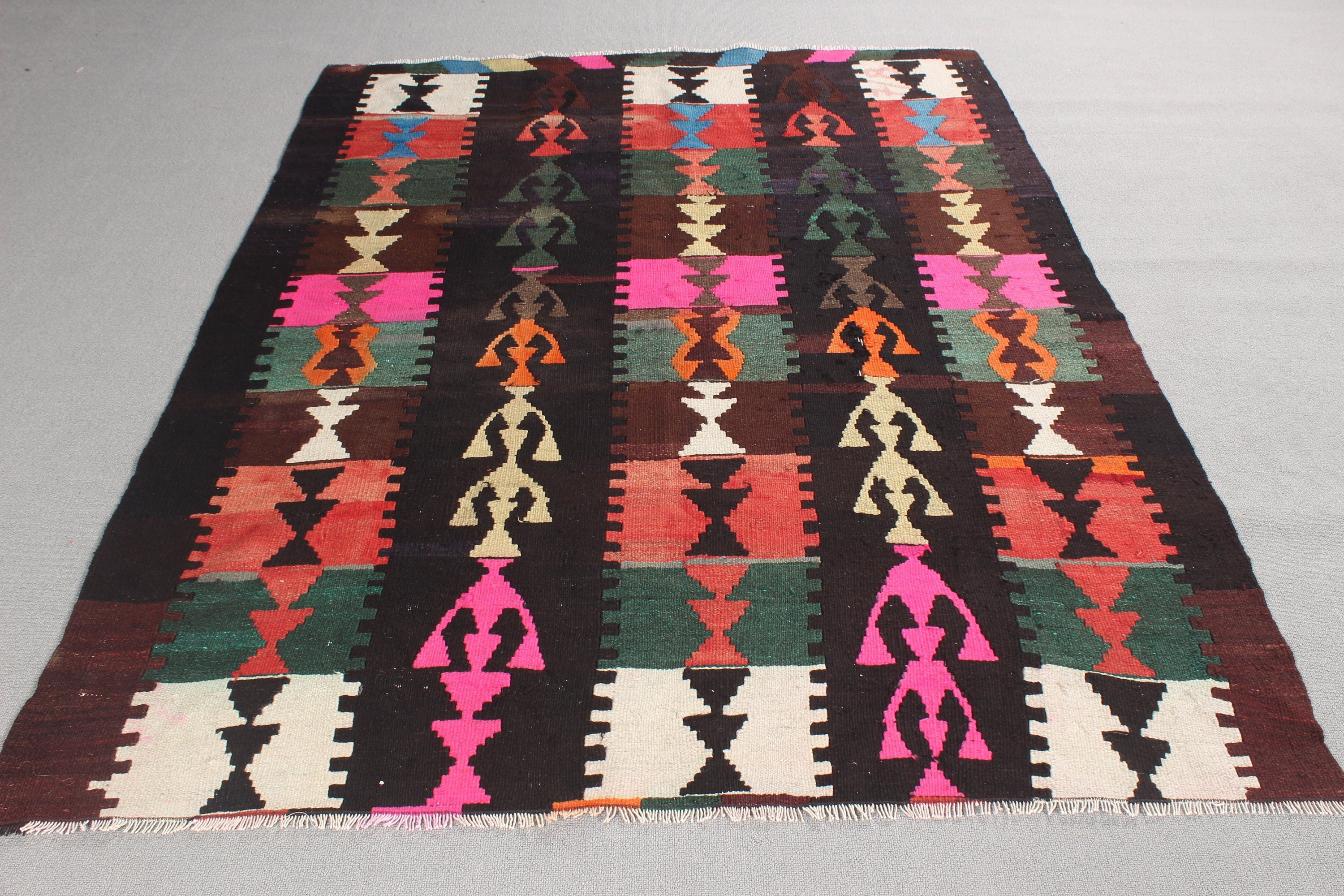 Yemek Odası Halıları, 5.1x6.5 ft Alan Halısı, Yün Halı, Oushak Halıları, Oushak Halıları, Kilim, Türk Halısı, Vintage Halılar, Siyah El Dokuma Halılar