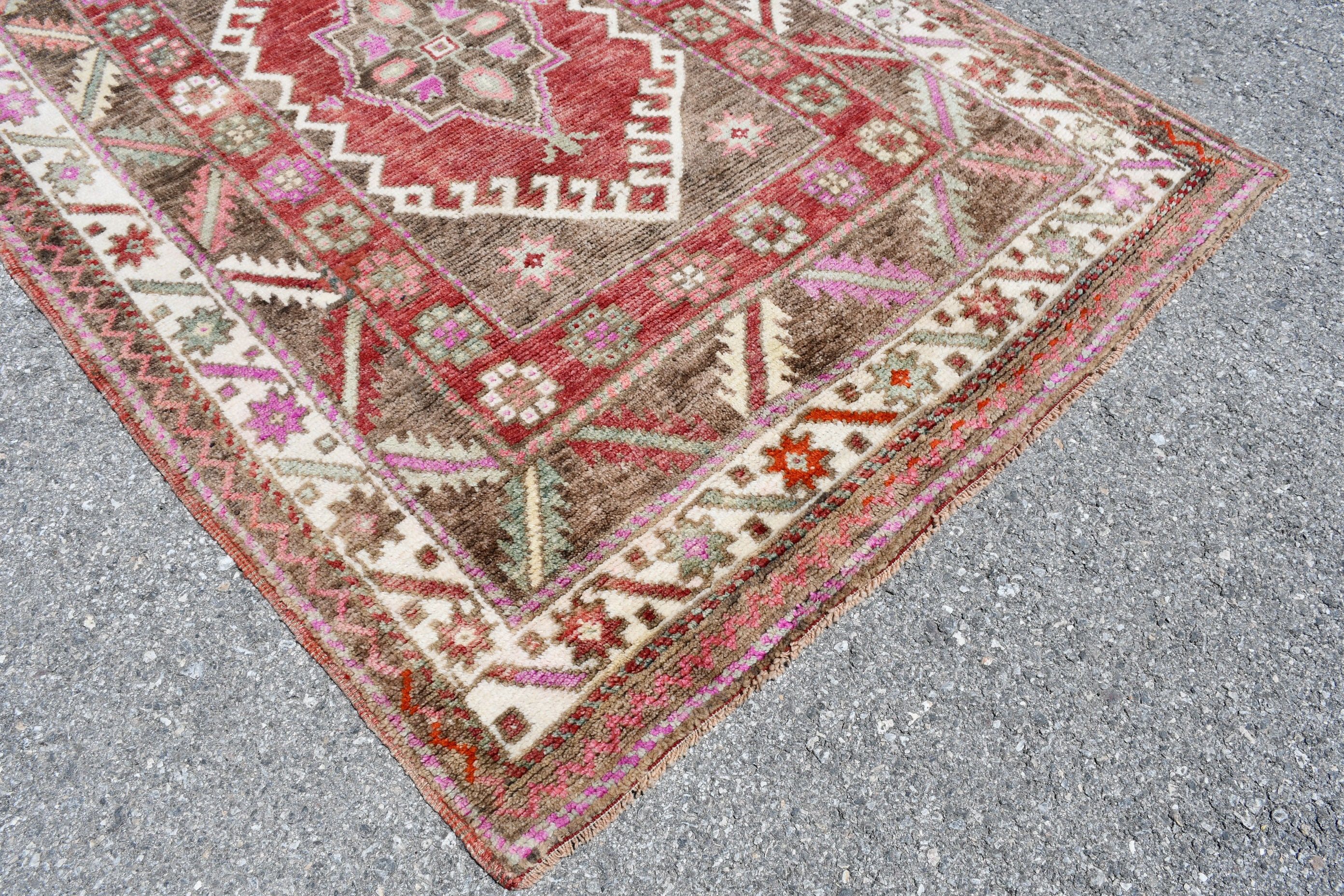 Moroccan Rugs, Home Decor Rugs, Bedroom Rug, Turkish Rugs, 3.9x6.1 ft Accent Rug, Entry Rug, Vintage Rugs, Red Anatolian Rug, Abstract Rugs