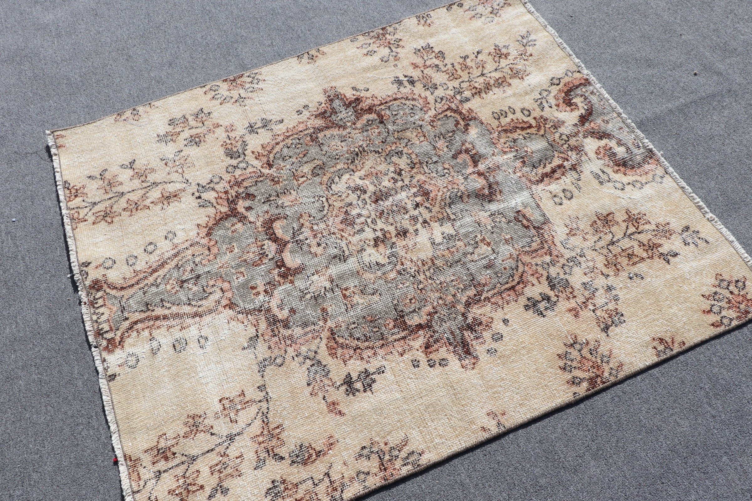 Aztec Rug, Nursery Rugs, Floor Rug, Turkish Rug, Kitchen Rug, 3.9x4.5 ft Accent Rug, Vintage Rugs, Antique Rugs, Beige Anatolian Rugs