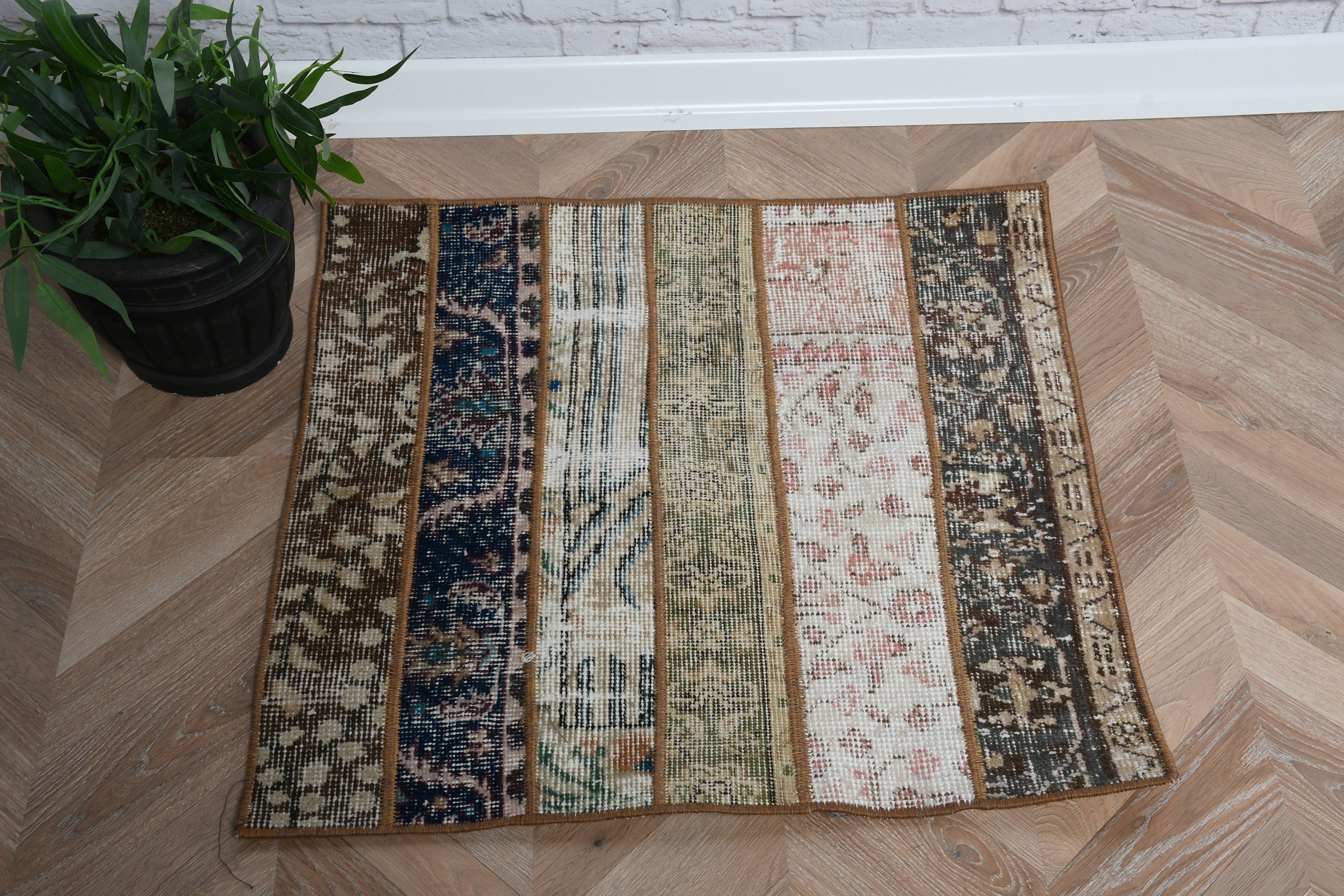 Kitchen Rug, Turkish Rug, Moroccan Rug, Entry Rug, Wall Hanging Rug, Beige Kitchen Rug, 2.2x2.3 ft Small Rug, Vintage Rugs, Aesthetic Rug