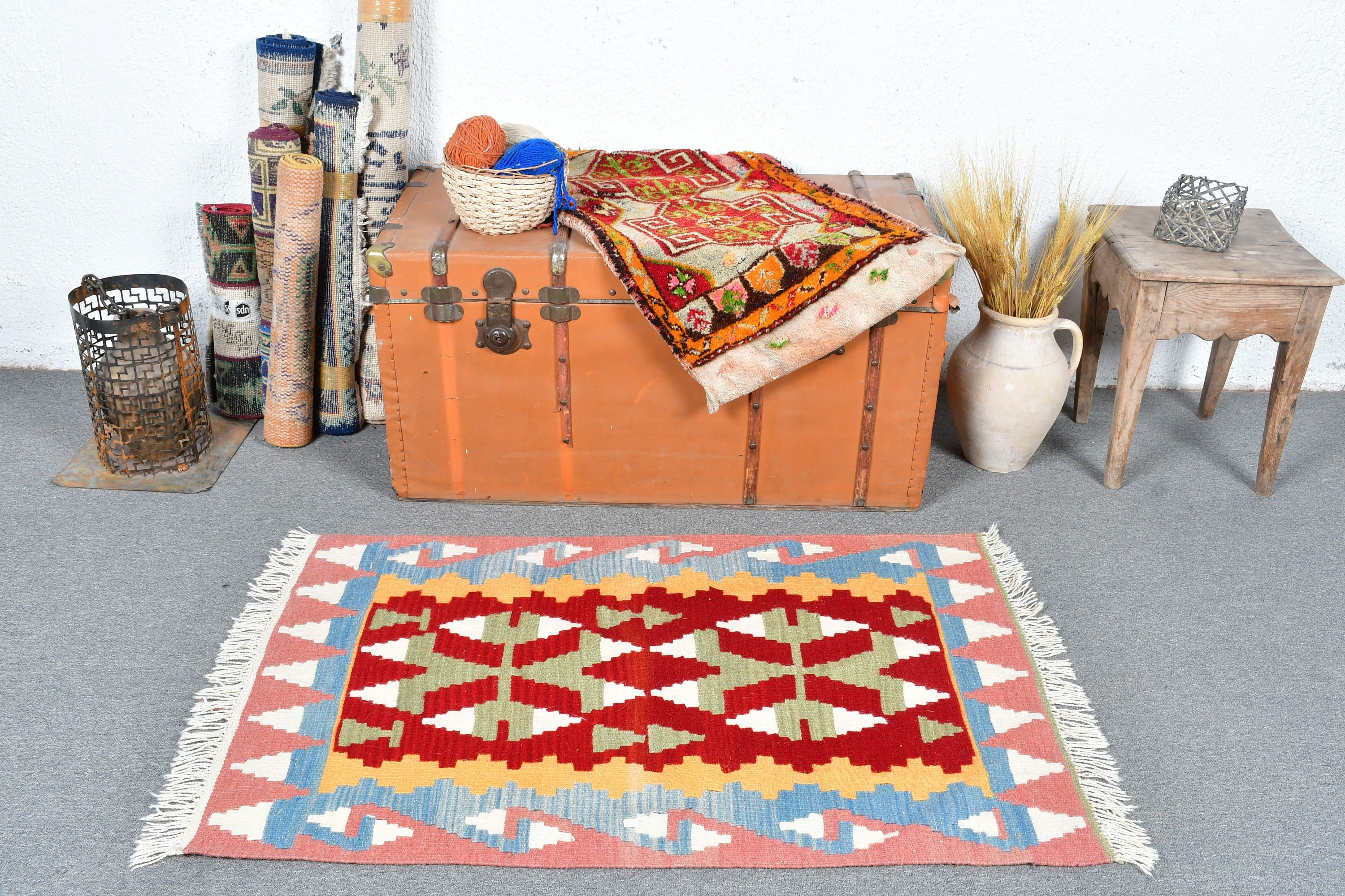 Turkish Rug, Vintage Rugs, Home Decor Rug, Pink Bedroom Rug, 2.6x4 ft Small Rug, Moroccan Rug, Kitchen Rug, Nursery Rug, Bright Rug, Kilim