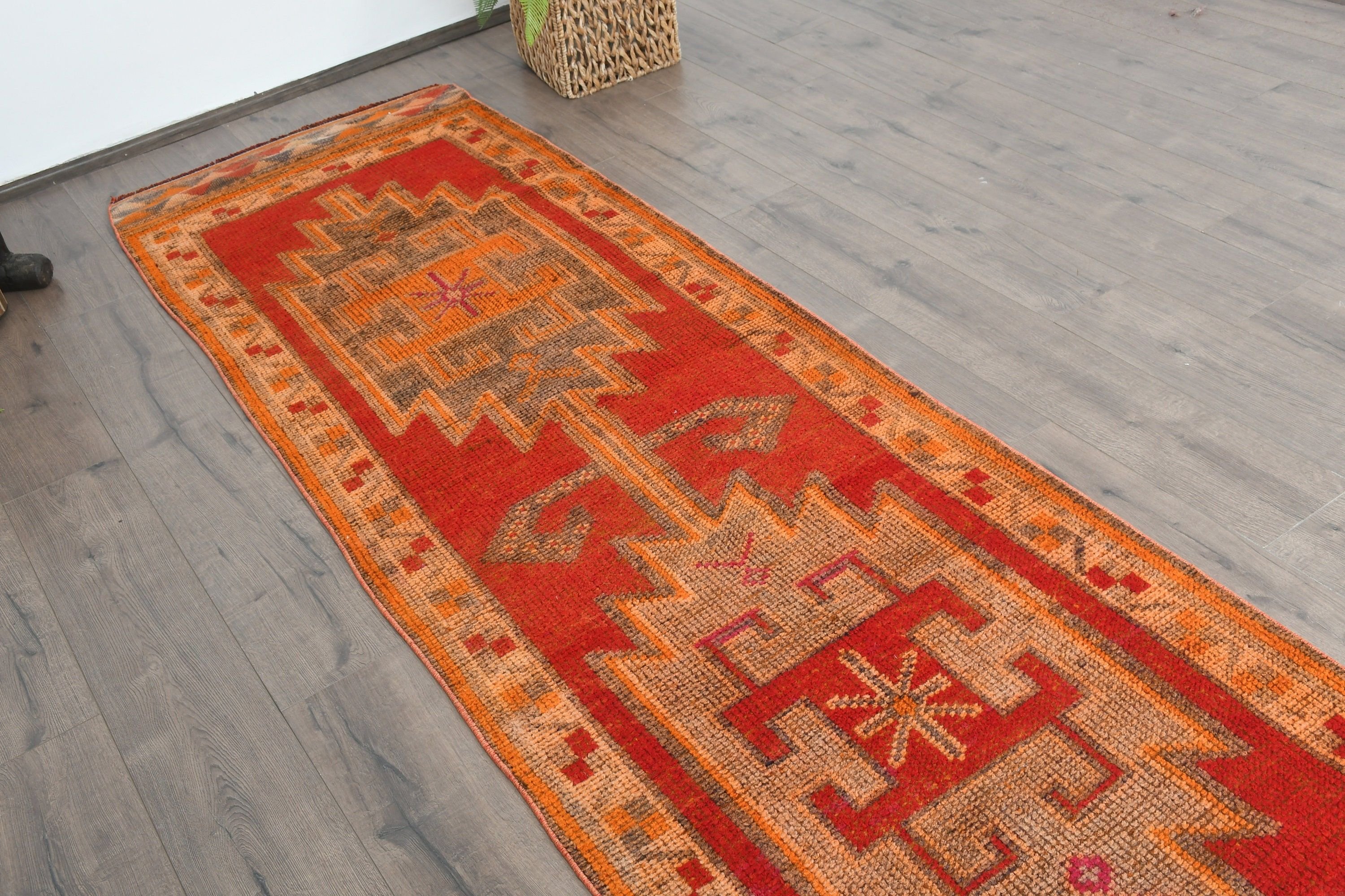 2.8x10.9 ft Runner Halı, Türk Halısı, Vintage Halı, Kırmızı Yatak Odası Halısı, Koridor Halıları, Ev Dekor Halısı, Antika Halı, Merdiven Halısı, Koridor Halıları