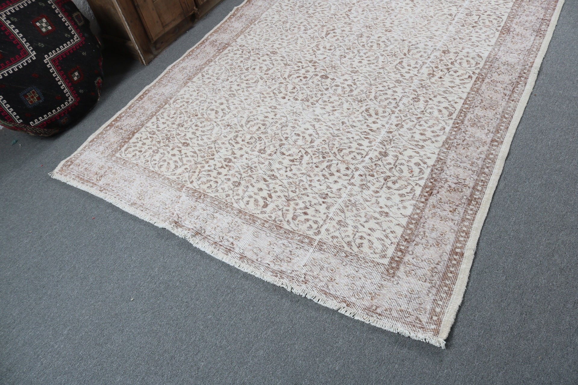 Large Boho Rug, Turkish Rugs, Antique Rugs, Beige Moroccan Rug, Tribal Rugs, Floor Rugs, 5.3x8.1 ft Large Rug, Vintage Rugs, Salon Rug