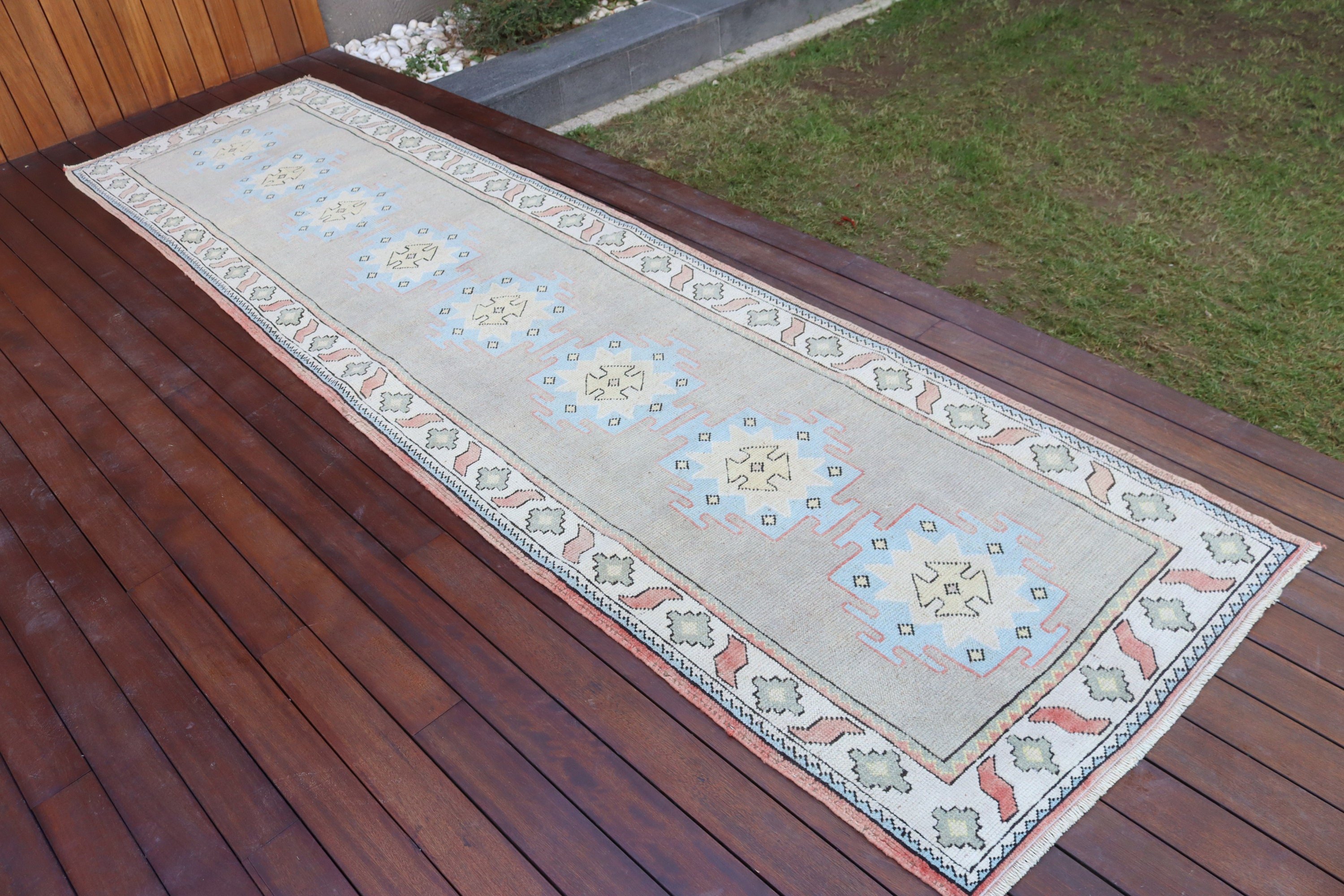 El Dokuma Halı, Merdiven Halısı, 2.8x10.7 ft Yolluk Halısı, Nötr Halı, Türk Halıları, Vintage Halılar, Modern Halı, Merdiven Halıları, Yeşil Mutfak Halısı