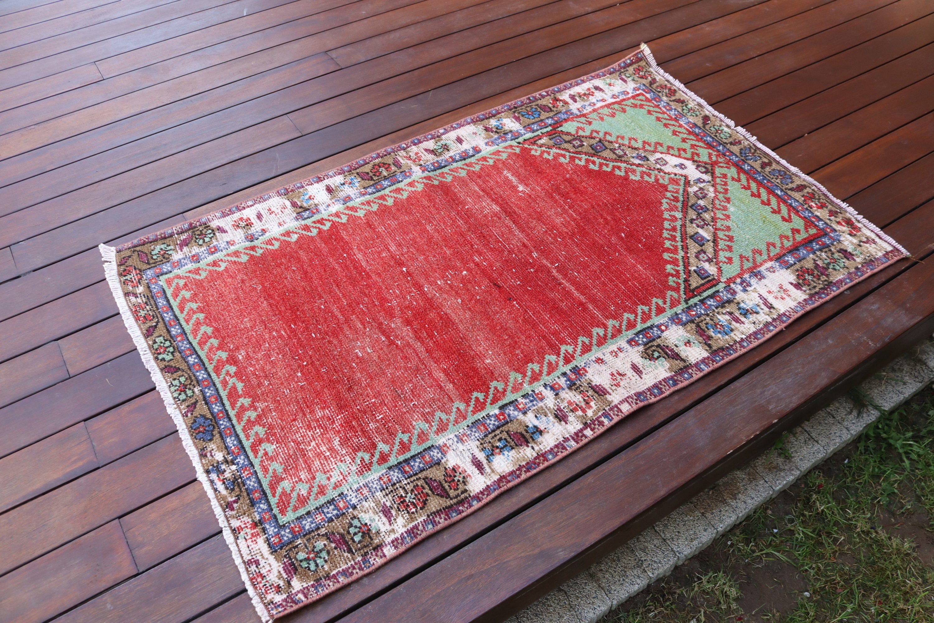 Küçük Vintage Halılar, 4.1x2.5 ft Küçük Halı, Türk Halısı, Kırmızı Ev Dekorasyonu Halısı, Yün Halılar, Vintage Halılar, Modern Halılar, Lüks Halı, Mutfak Halısı