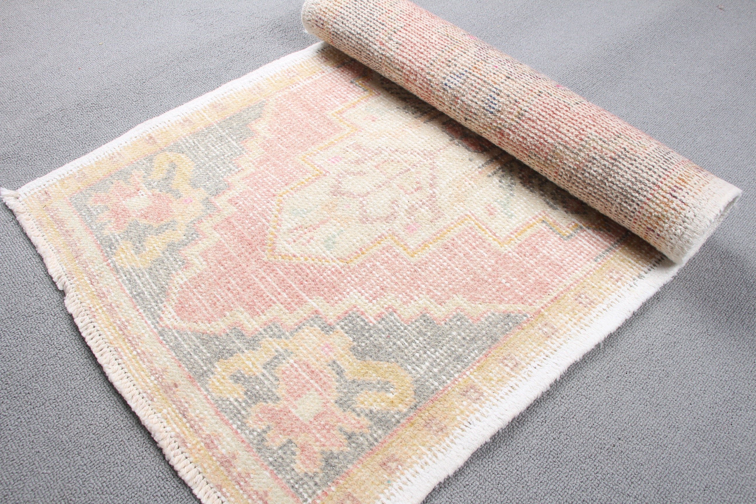 Dorm Rug, Home Decor Rugs, Bathroom Rugs, Oriental Rug, Turkish Rug, Vintage Rug, Wall Hanging Rugs, Beige Oushak Rugs, 1.8x3 ft Small Rug