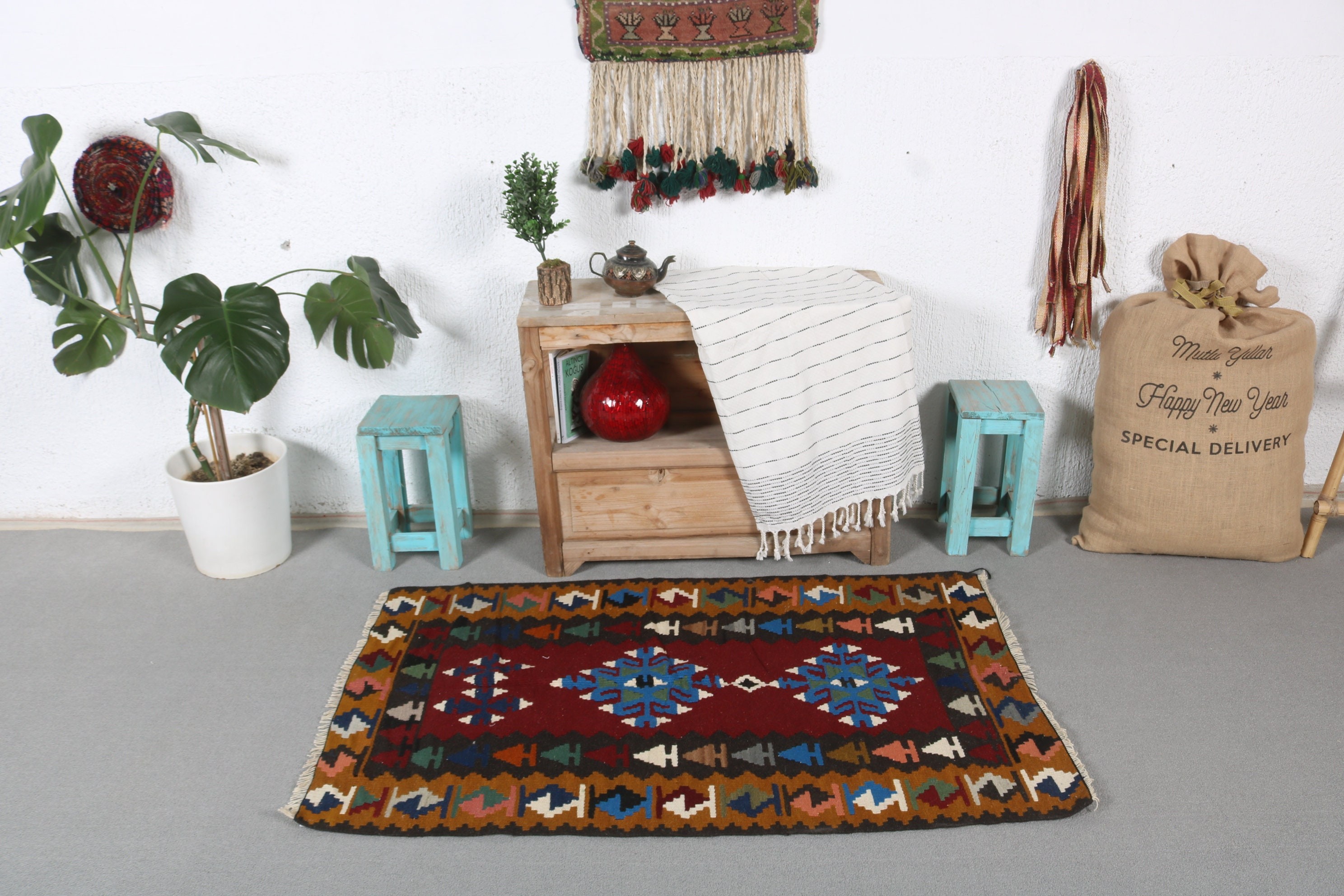 Car Mat Rug, Red Moroccan Rug, Turkish Rugs, Rugs for Car Mat, Moroccan Rug, 2.6x4.4 ft Small Rug, Kitchen Rug, Kilim, Vintage Rugs