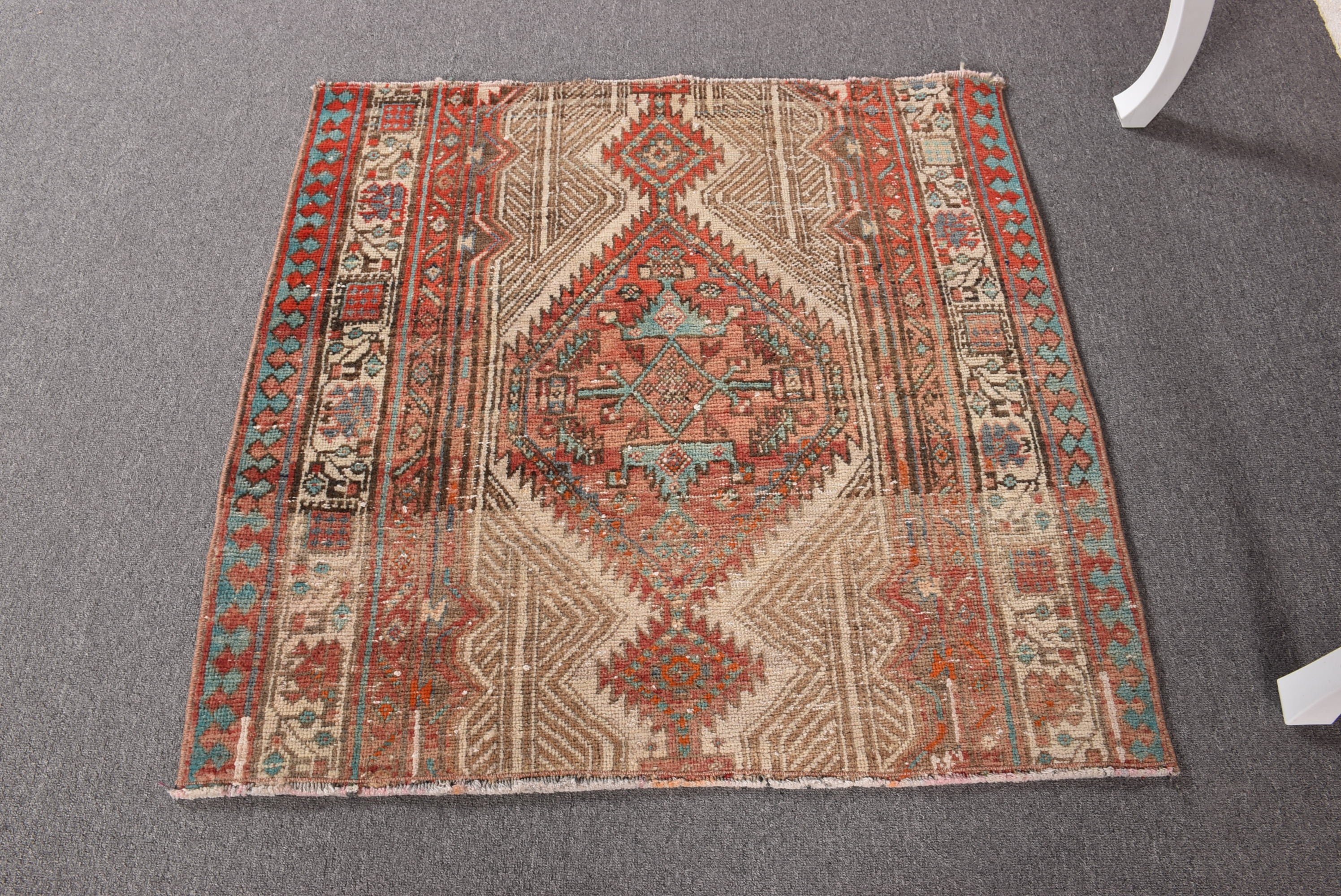 Vintage Halı, Kırmızı El Dokuma Halılar, Türk Halıları, Geometrik Halılar, Küçük Alan Halıları, 3.1x3 ft Küçük Halılar, Modern Halılar, Yatak Odası Halıları, Lüks Halı