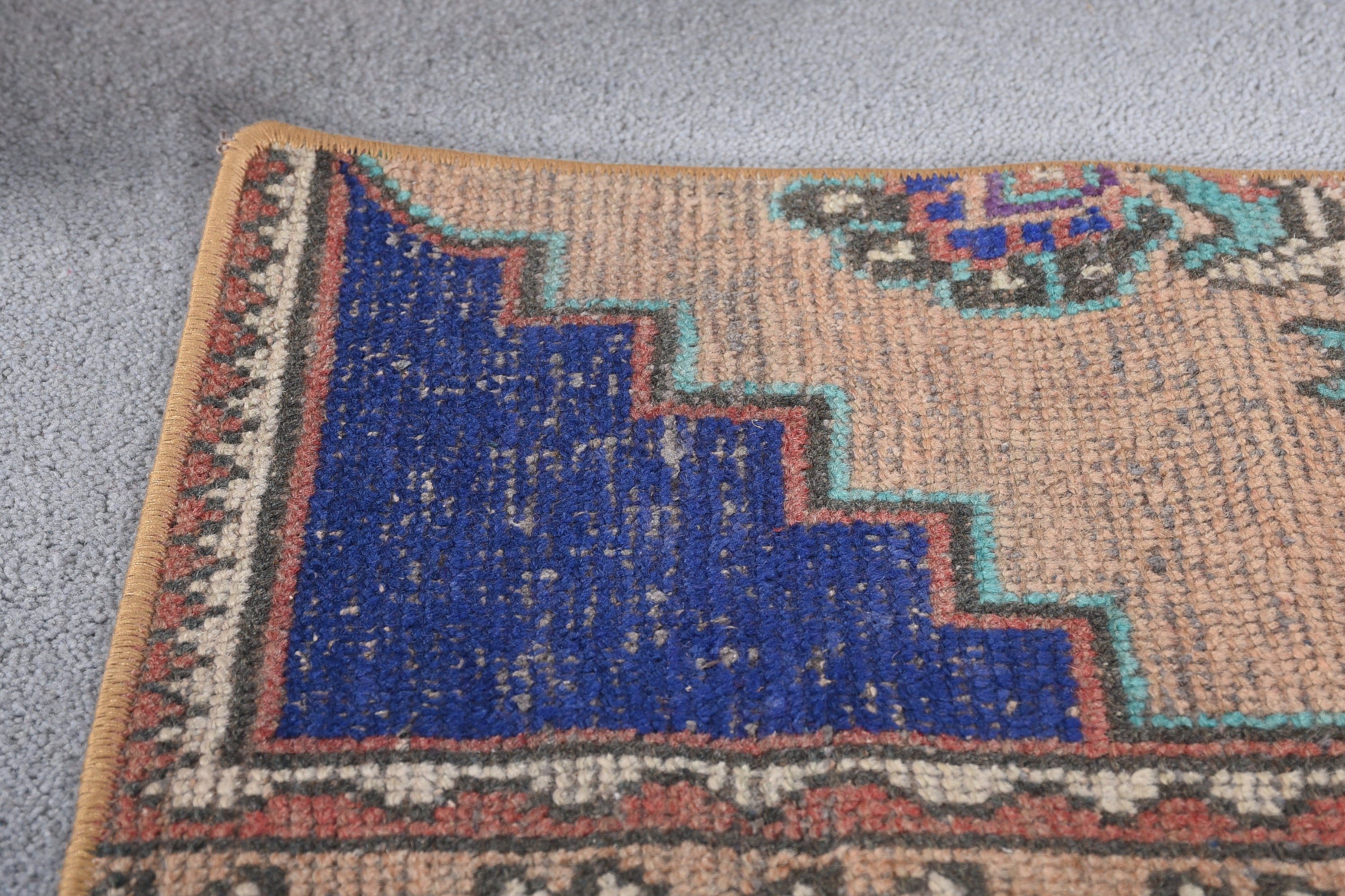 Vintage Halı, Türk Halısı, Kahverengi Soğuk Halı, Giriş Halısı, 1.5x2.5 ft Küçük Halı, Mutfak Halıları, Kapı Paspas Halıları, Yatak Odası Halısı, Ev Dekor Halısı