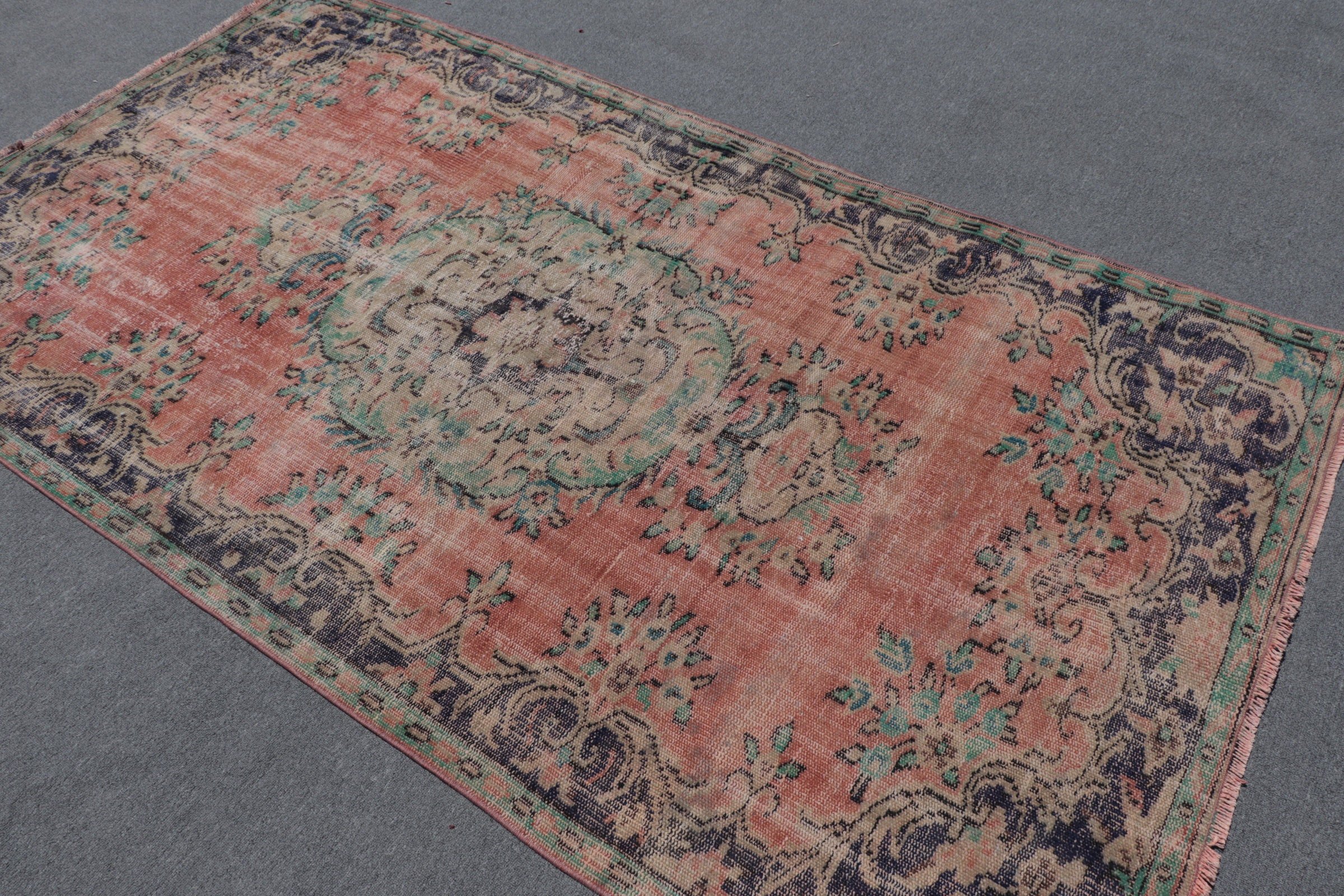 Turuncu Yün Halı, Vintage Halı, Türk Halıları, Eklektik Halı, Mutfak Halısı, Fas Halısı, 4.3x7.8 ft Alan Halısı, Anadolu Halıları, Oturma Odası Halısı