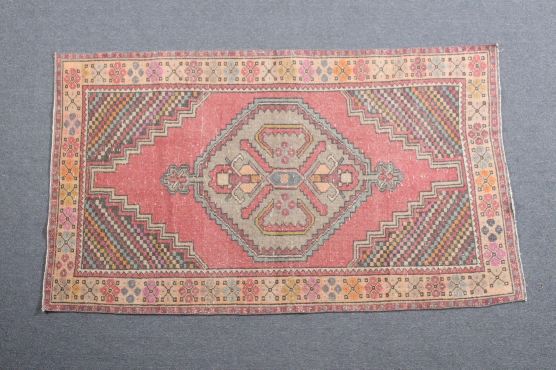 Giriş Halıları, Oryantal Halı, Giriş Halıları, Kabile Halısı, Türk Halısı, Yatak Odası Halıları, Pembe Anadolu Halısı, Vintage Halı, 3,7x6,3 ft Accent Halı