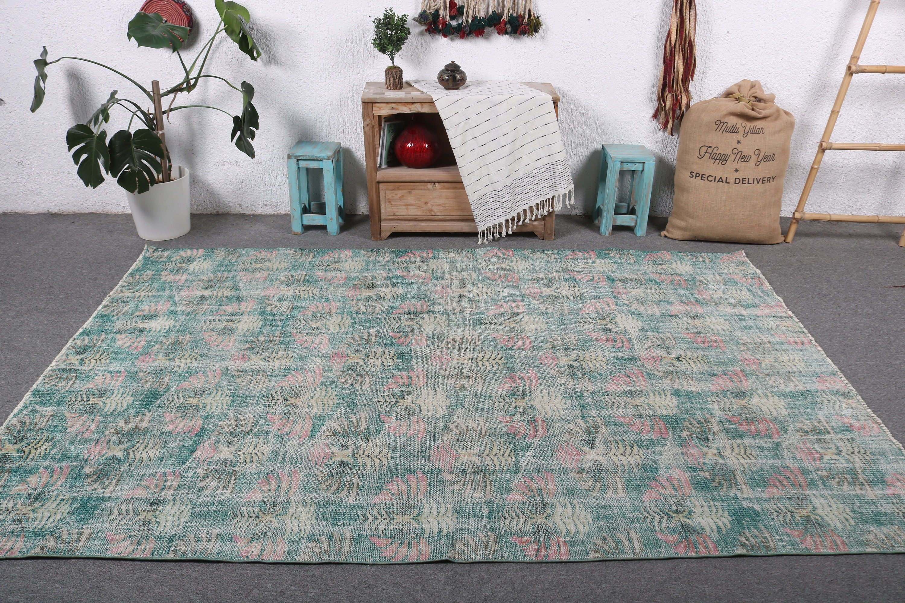 Green Wool Rugs, Bedroom Rug, Wool Rug, 5.6x8.3 ft Large Rug, Turkish Rug, Large Boho Rugs, Organic Rug, Vintage Rug, Large Oushak Rug