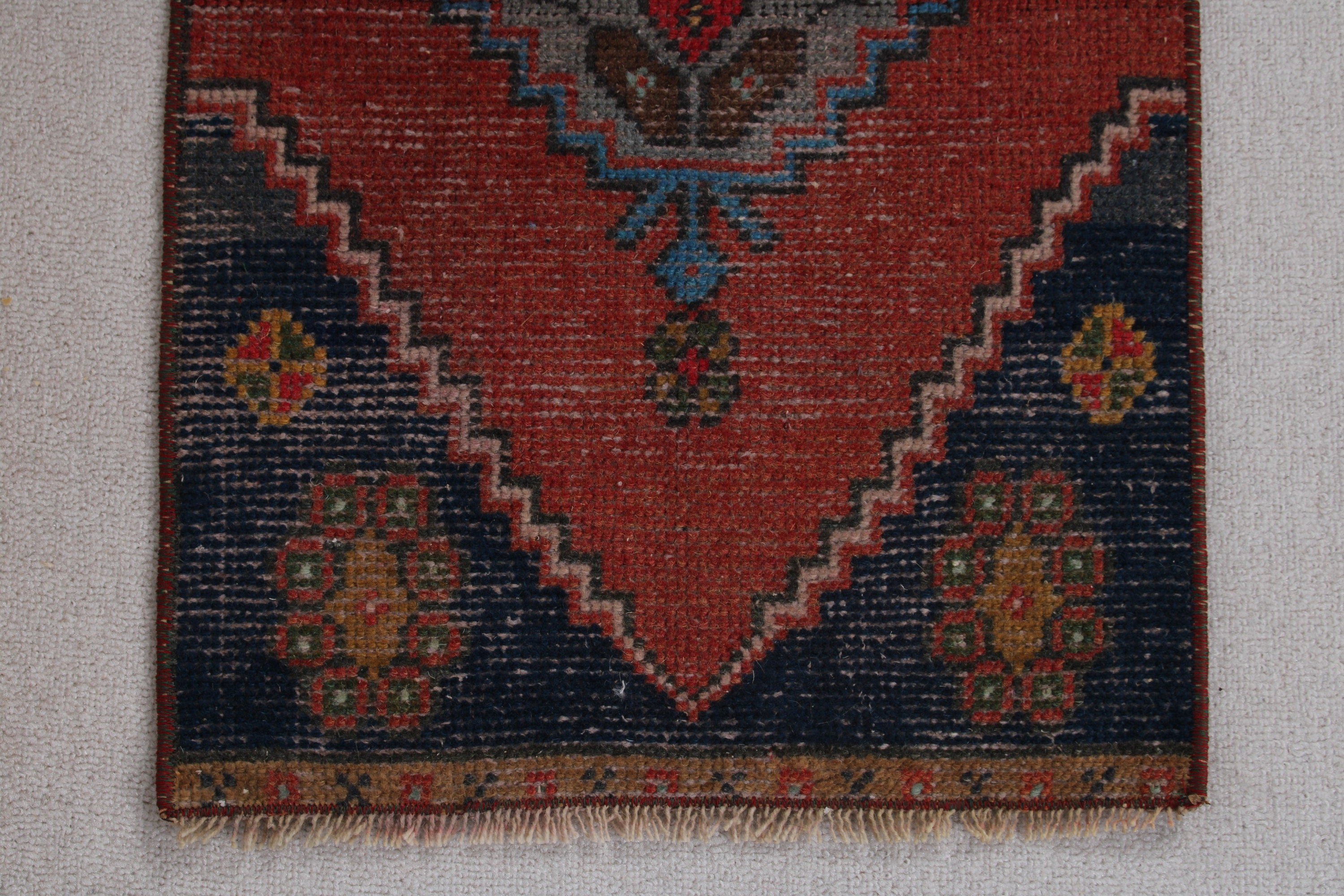 1.4x3 ft Küçük Halı, Kırmızı Anadolu Halısı, Araba Paspas Halıları, El Dokuma Halı, Vintage Halılar, Ofis Halıları, Fas Halısı, Giriş Halıları, Türk Halısı