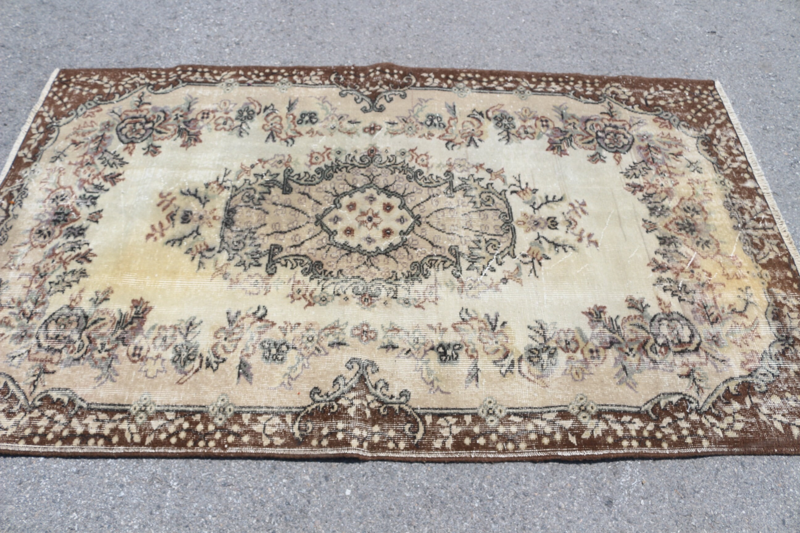 Etnik Halı, Türk Halısı, 4.1x7 ft Alan Halısı, Bej Anadolu Halısı, Vintage Halı, Mutfak Halısı, Yemek Odası Halısı, Çocuk Halısı, Fas Halısı