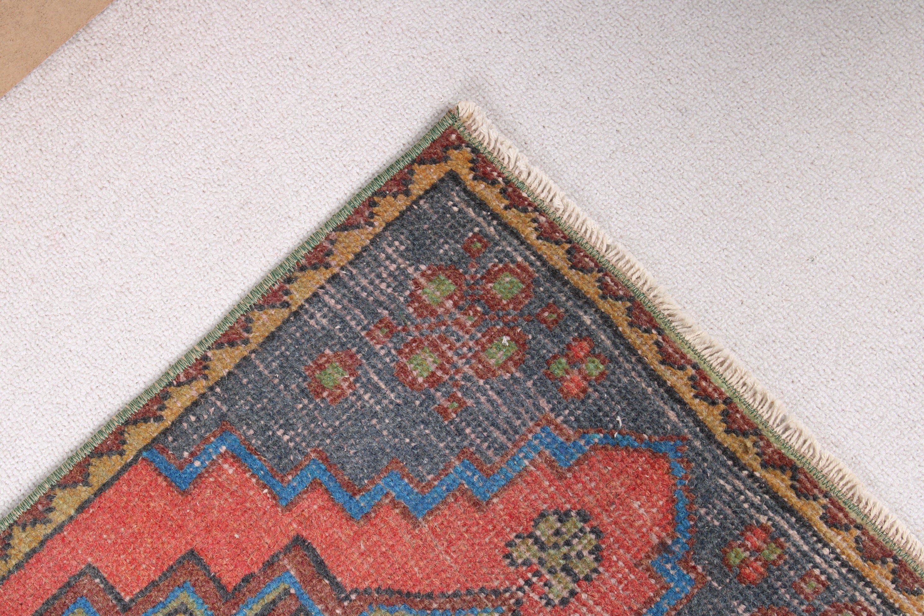 Çocuk Halısı, Vintage Halı, Mutfak Halıları, 1.6x3.1 ft Küçük Halı, Küçük Alan Halısı, Oushak Halıları, Türk Halıları, Mavi Anadolu Halısı, Modern Halı