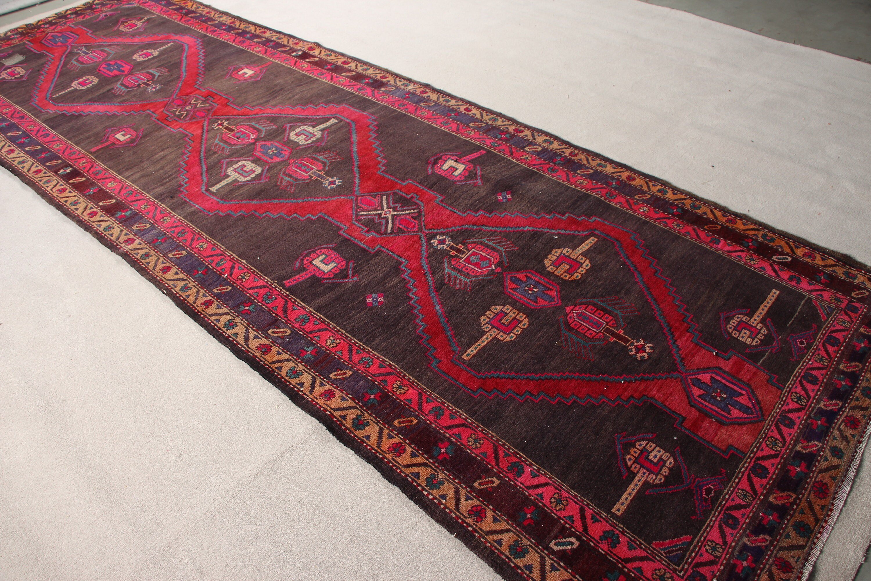 Türk Halıları, Vintage Halı, Soğuk Halı, Koridor Halısı, Mor Soğuk Halı, 4.3x12.5 ft Runner Halısı, Mutfak Halısı, Koridor Halıları, Anadolu Halıları