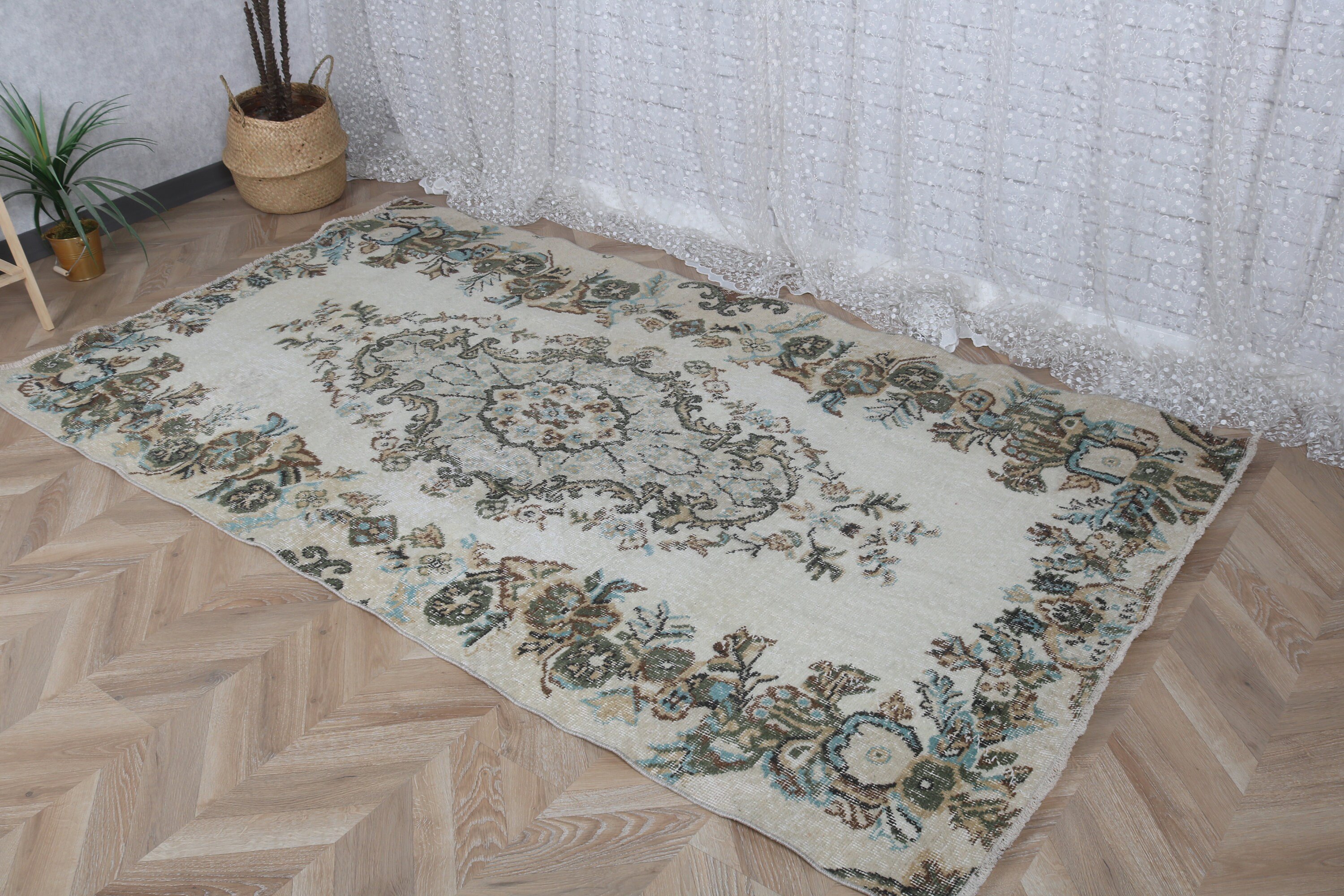 Vintage Halı, Alan Halıları, İç Mekan Halıları, Yatak Odası Halıları, Bej Lüks Halılar, Anadolu Halısı, 4.3x7.7 ft Alan Halıları, Türk Halıları, Yün Halı