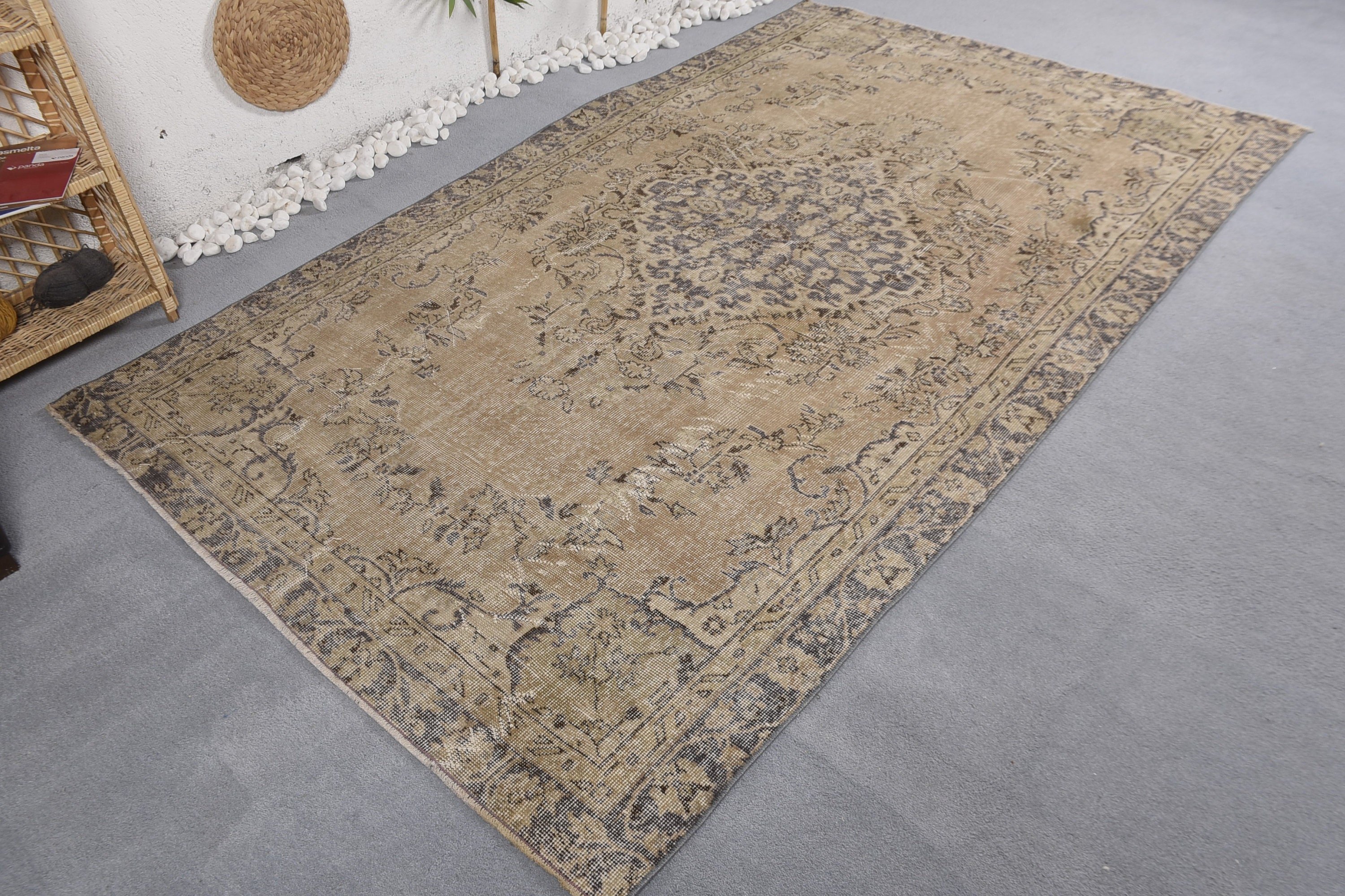 Vintage Rugs, Dorm Rug, 5.5x8.9 ft Large Rugs, Antique Rug, Beige Oriental Rug, Turkish Rug, Bedroom Rug, Home Decor Rug, Dining Room Rug