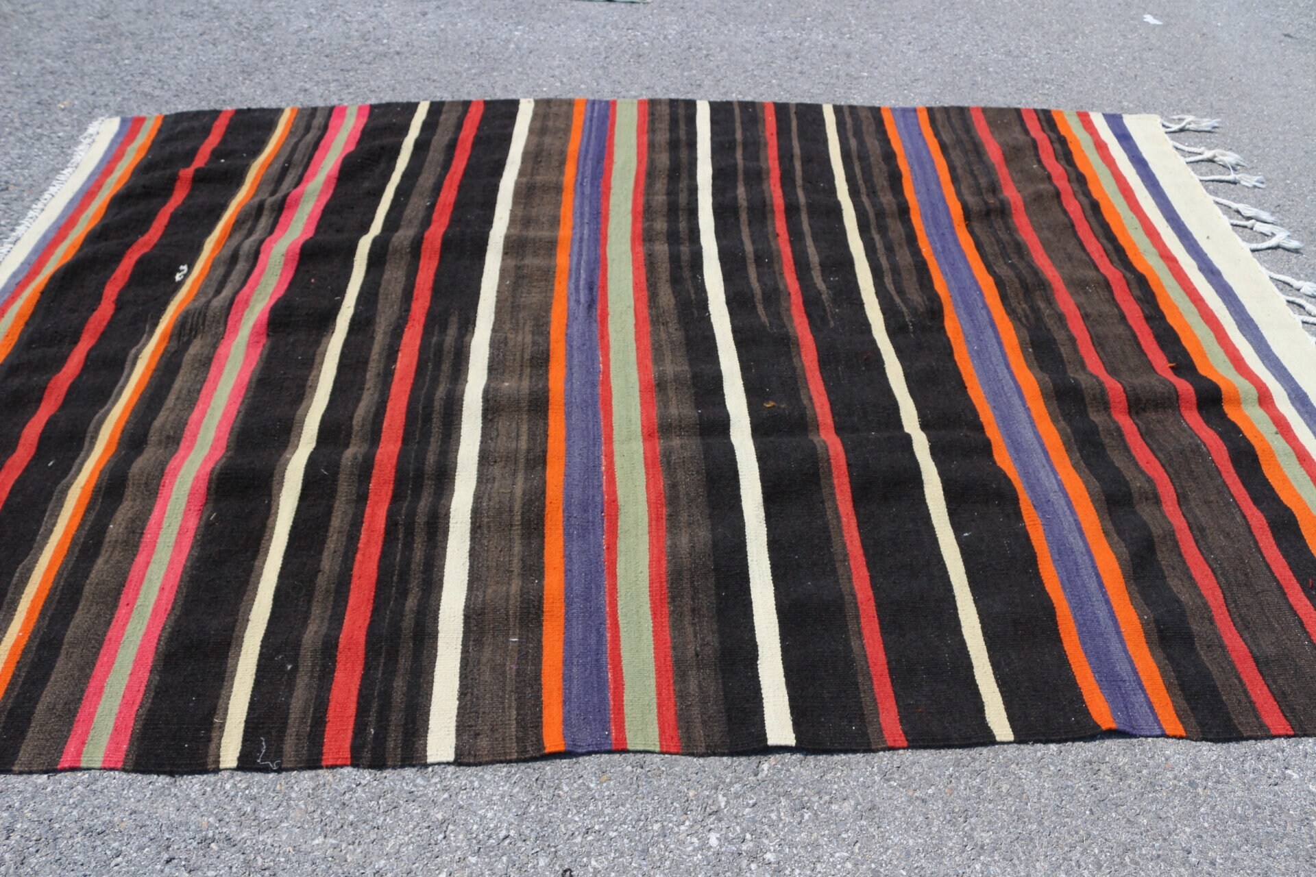 187x281 cm Salon Kilim, Siyah Antik Kilim, Yemek odası Kilim, Nostaljik Kilim, Yatak odası Kilim, Uşak Kilim, Yatak odası Kilim