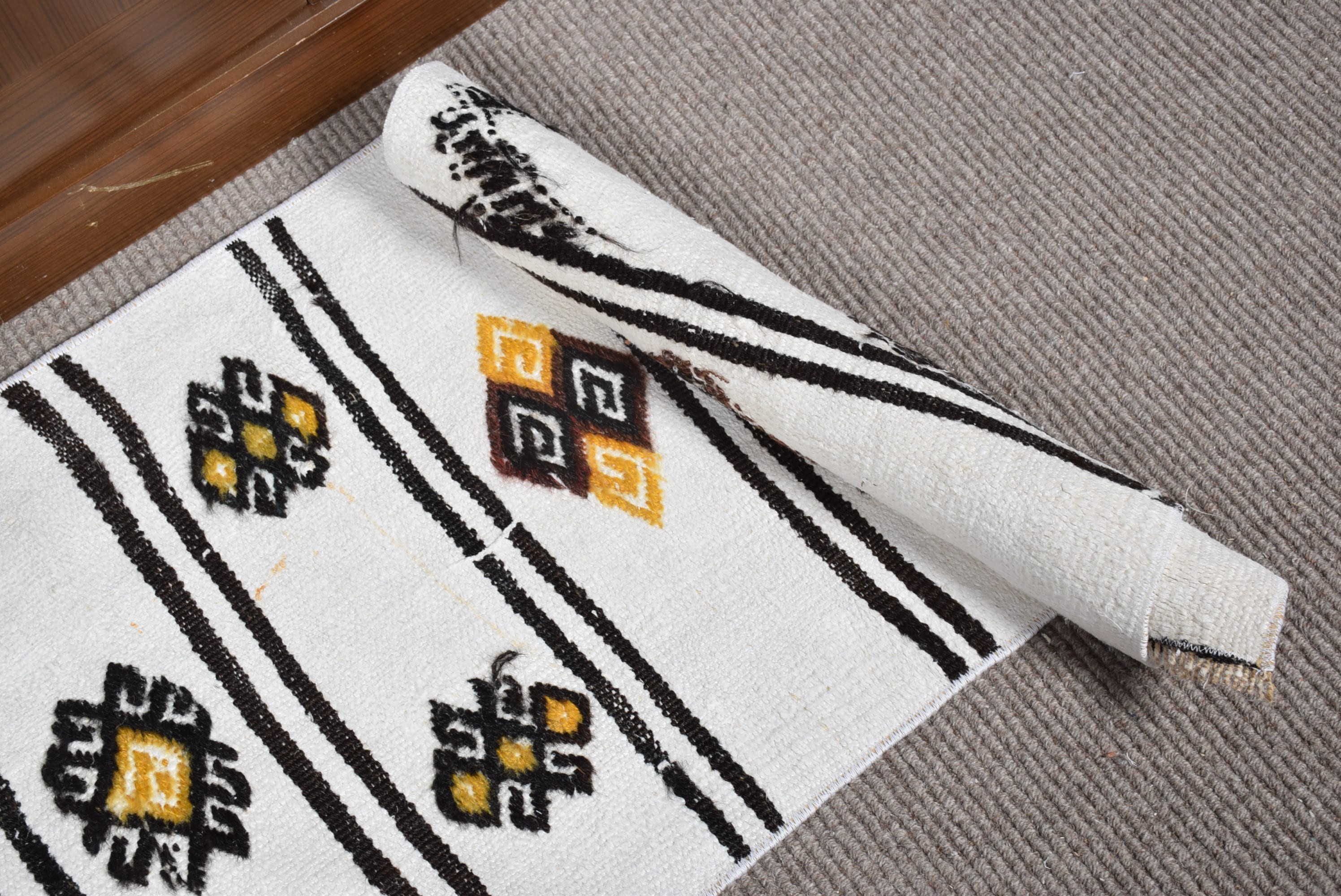 Kitchen Rugs, Entry Rugs, Vintage Rug, Rugs for Kitchen, Beige Floor Rug, Moroccan Rug, Wool Rug, Turkish Rug, 1.7x3.2 ft Small Rug