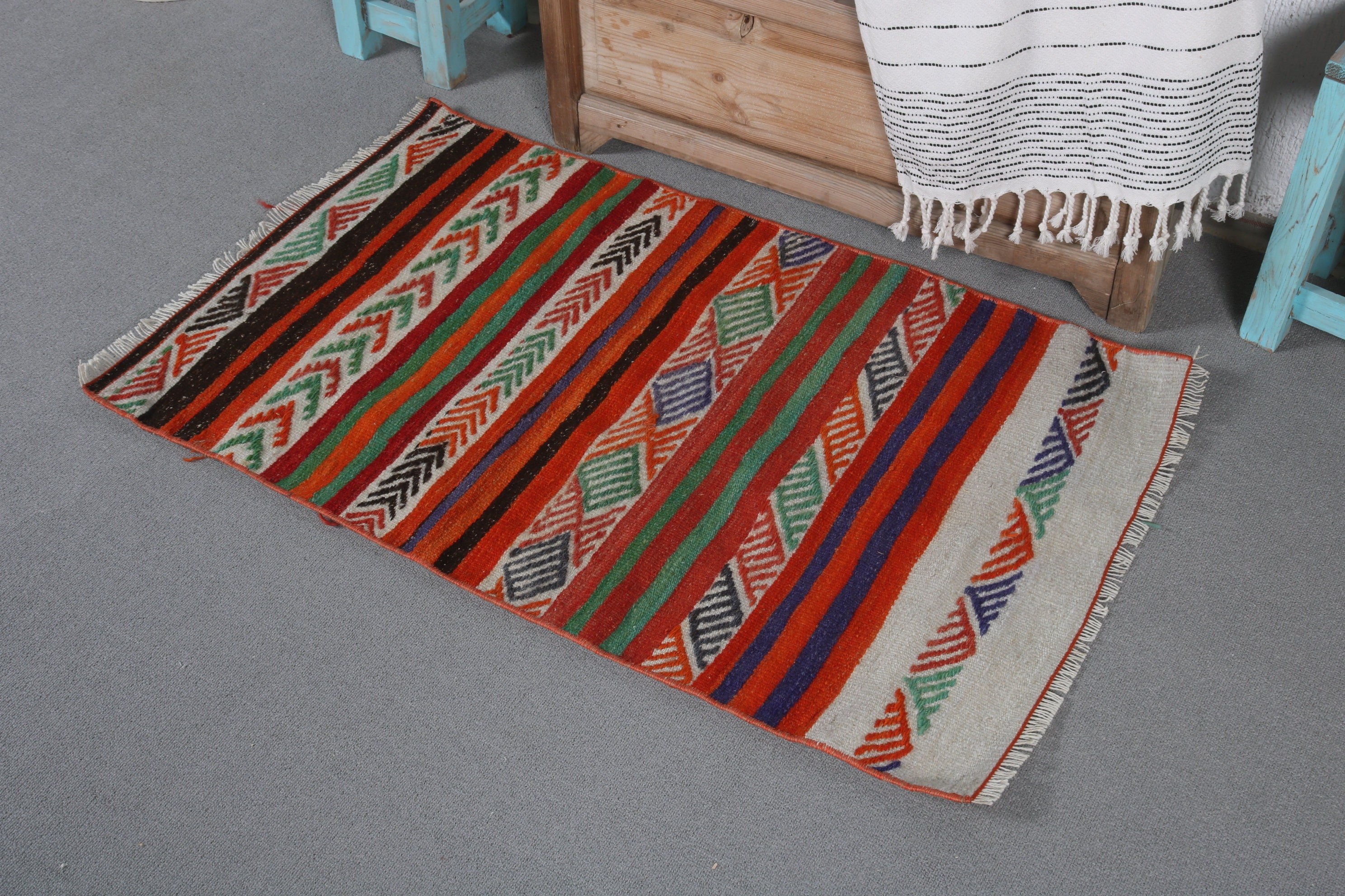 Kilim, Turuncu 2.1x3.5 ft Küçük Halılar, Giriş Halıları, Türk Halısı, Boho Halısı, Vintage Halılar, Anadolu Halısı, Antika Halı, Mutfak Halısı