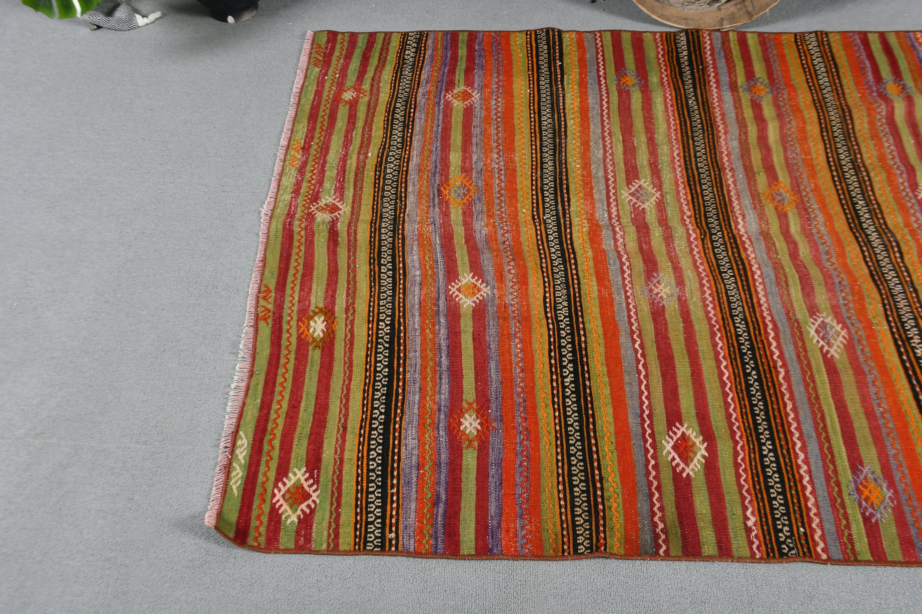 Çocuk Odası Halıları, Yatak Odası Halısı, Yün Halı, Türk Halıları, Vintage Halı, Mutfak Halısı, Kırmızı Antika Halı, Kilim, Soğuk Halı, 4x5.3 ft Accent Halı