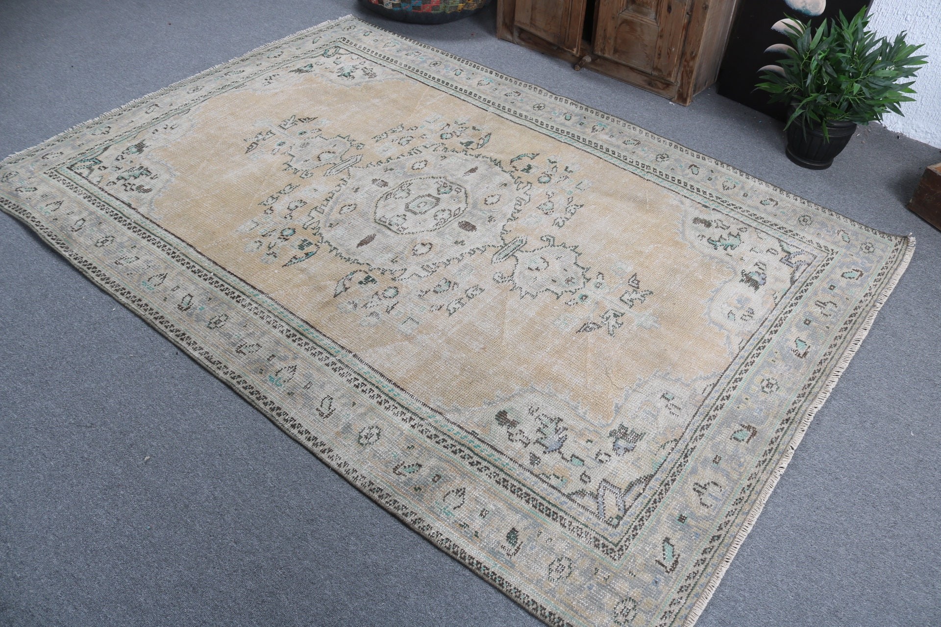 Oturma Odası Halıları, Türk Halısı, Turuncu Anadolu Halıları, Ev Dekorasyonu Halısı, Vintage Halılar, Anadolu Halısı, Yemek Odası Halısı, 5.3x7.8 ft Büyük Halı