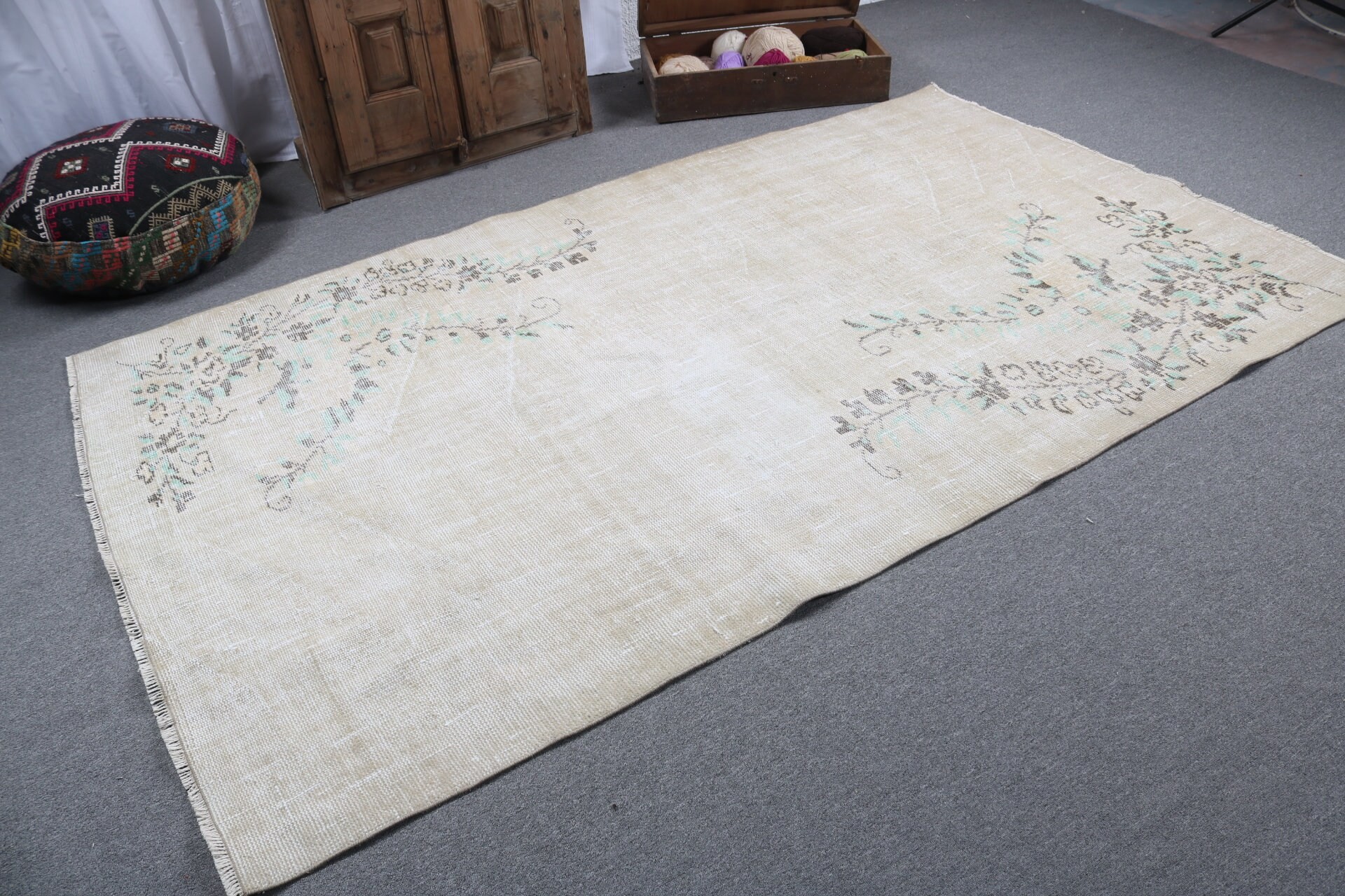 Bedroom Rugs, Kitchen Rug, Office Rug, Beige  5.3x8.8 ft Large Rugs, Wool Rugs, Turkish Rugs, Salon Rug, Vintage Rug