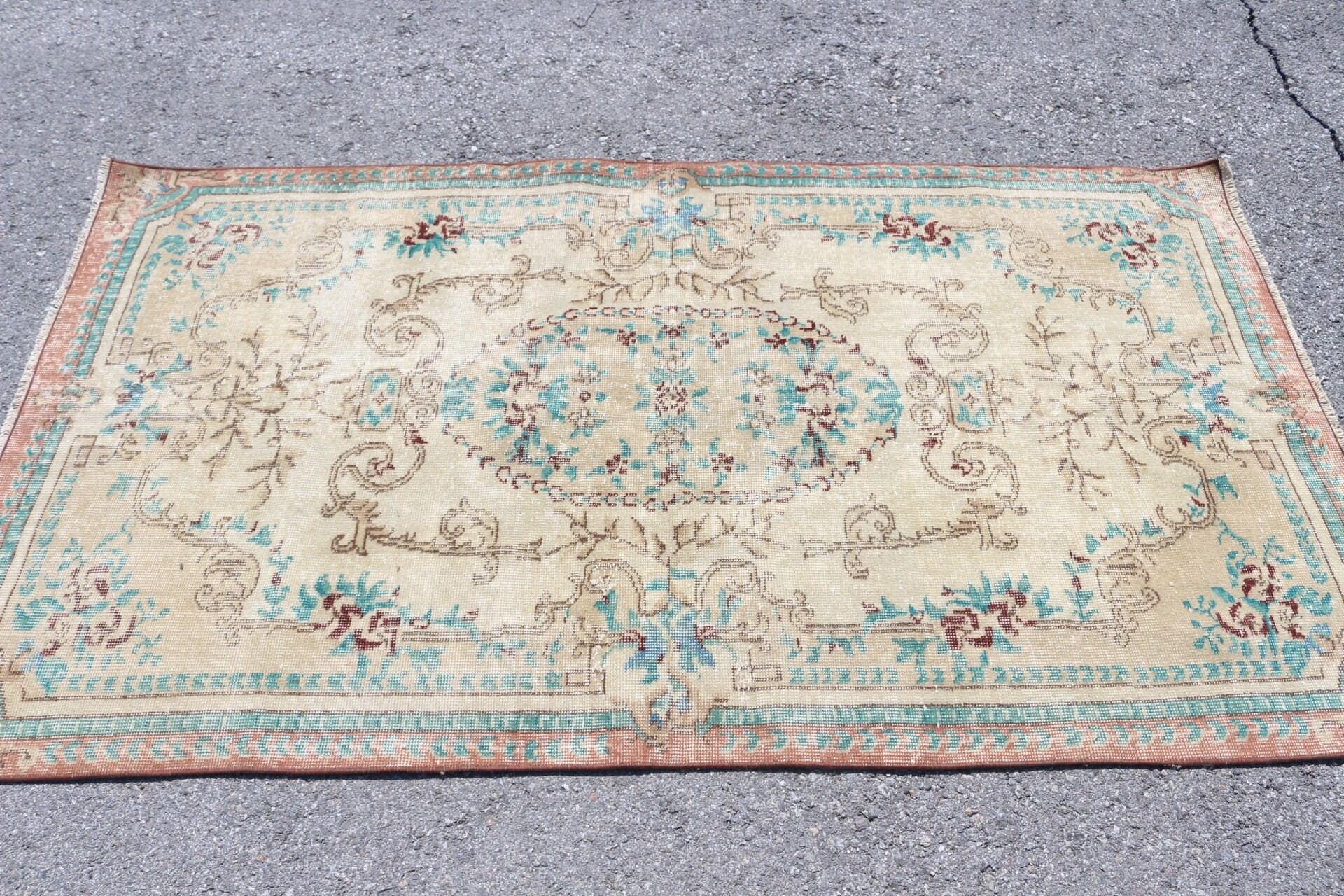 Vintage Halılar, Ev Dekorasyonu Halısı, Oturma Odası Halıları, Yemek Odası Halısı, 3.8x6.7 ft Alan Halısı, Antika Halılar, Kırmızı Oushak Halısı, Türk Halıları