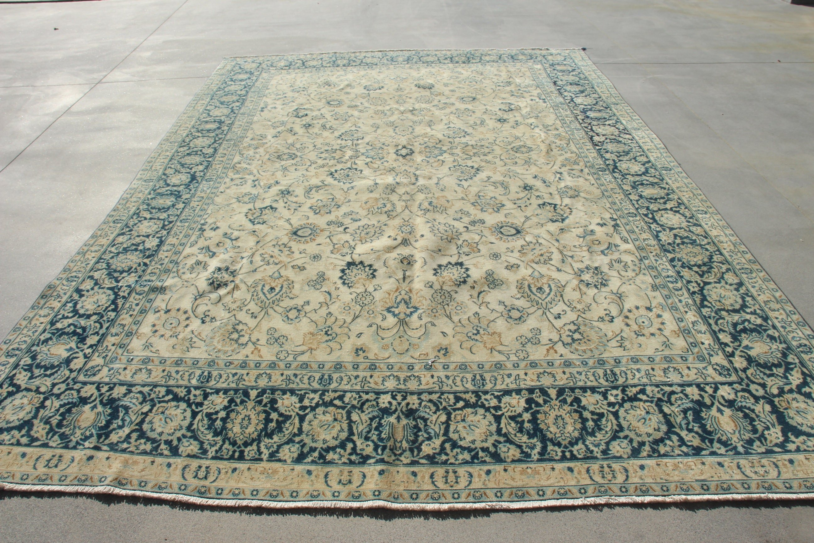 Saloon Rug, Beige Statement Rug, 8.8x12.9 ft Oversize Rugs, Turkish Rug, Oversize Vintage Rug, Vintage Rugs, Antique Rugs