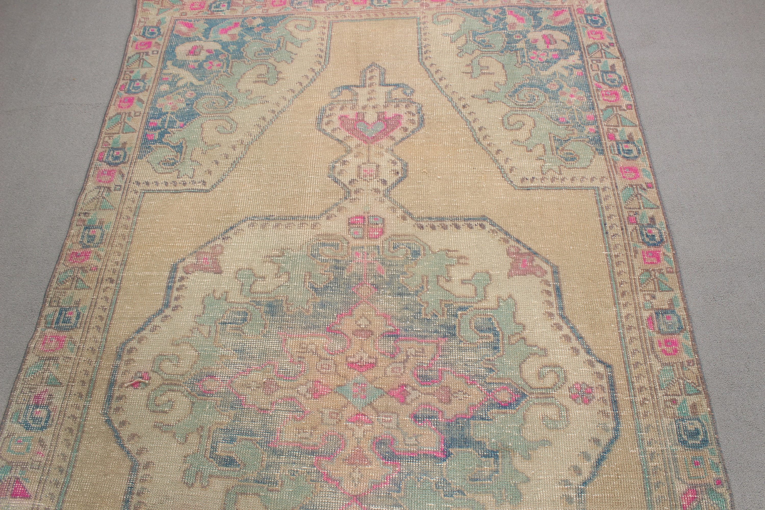 4.5x7.8 ft Alan Halıları, Yün Halı, Vintage Halı, İç Mekan Halıları, Türk Halısı, Yemek Odası Halısı, Bej Lüks Halı, Anadolu Halıları, Yer Halıları