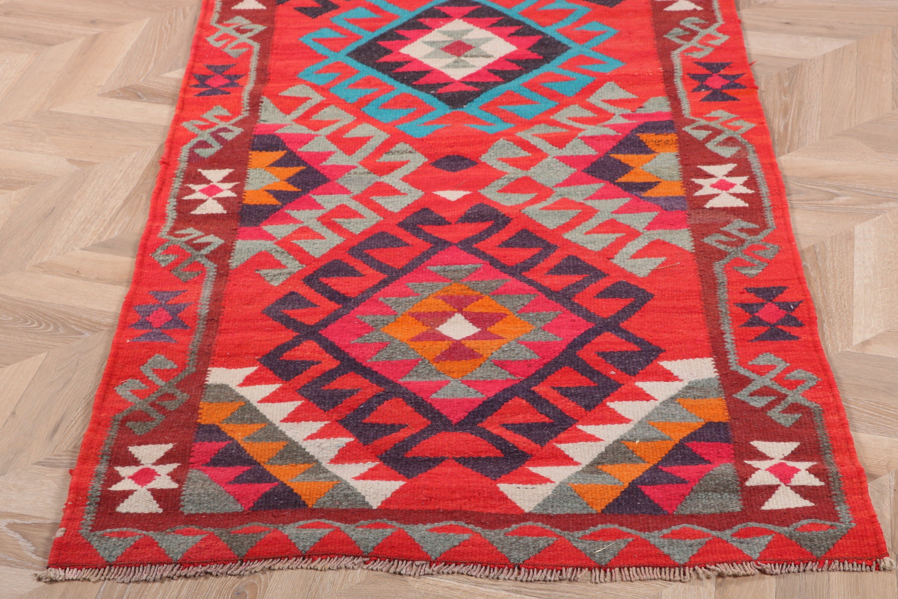 Antika Halılar, Ofis Halısı, Yün Halı, Kırmızı Mutfak Halıları, Beni Ourain Yolluk Halıları, Merdiven Halıları, Vintage Halılar, 3x10.1 ft Yolluk Halısı, Türk Halıları