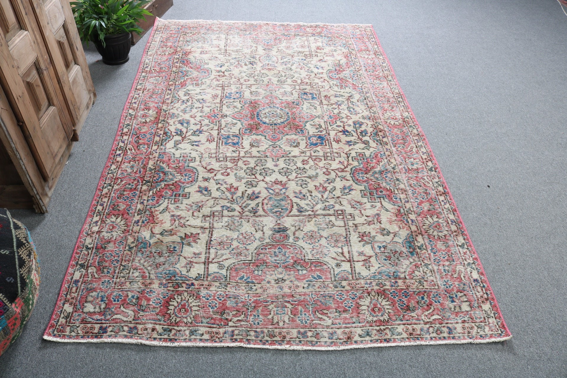 Anatolian Rugs, Vintage Rugs, Wool Rug, Turkish Rugs, Kitchen Rugs, 4.7x8 ft Area Rug, Beige Moroccan Rugs, Artistic Rug, Rugs for Indoor