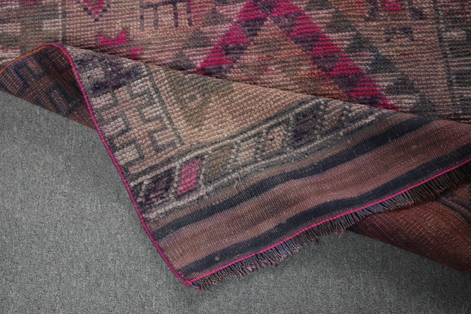 Oryantal Halılar, Türk Halısı, Türkiye Halısı, Pembe Geometrik Halı, Bohem Halısı, Koridor Halıları, Mutfak Halıları, 2.8x10.4 ft Runner Halıları, Vintage Halılar