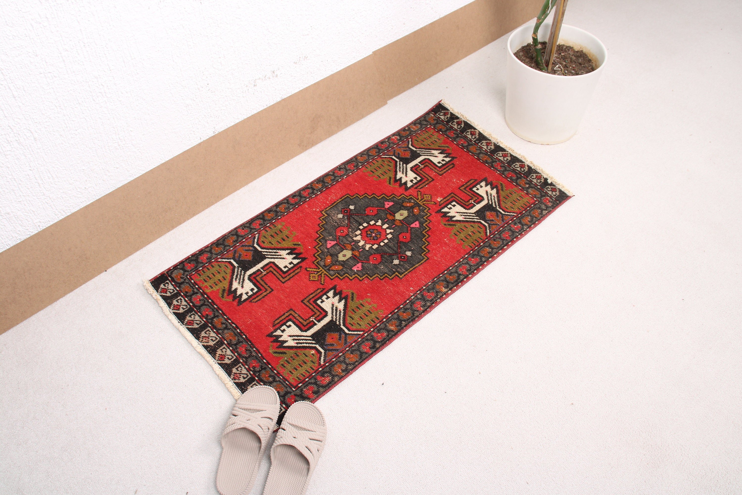 Small Vintage Rug, Vintage Rugs, Car Mat Rugs, Red Kitchen Rug, Turkish Rugs, Modern Rug, 1.8x3.3 ft Small Rug, Floor Rug, Luxury Rugs