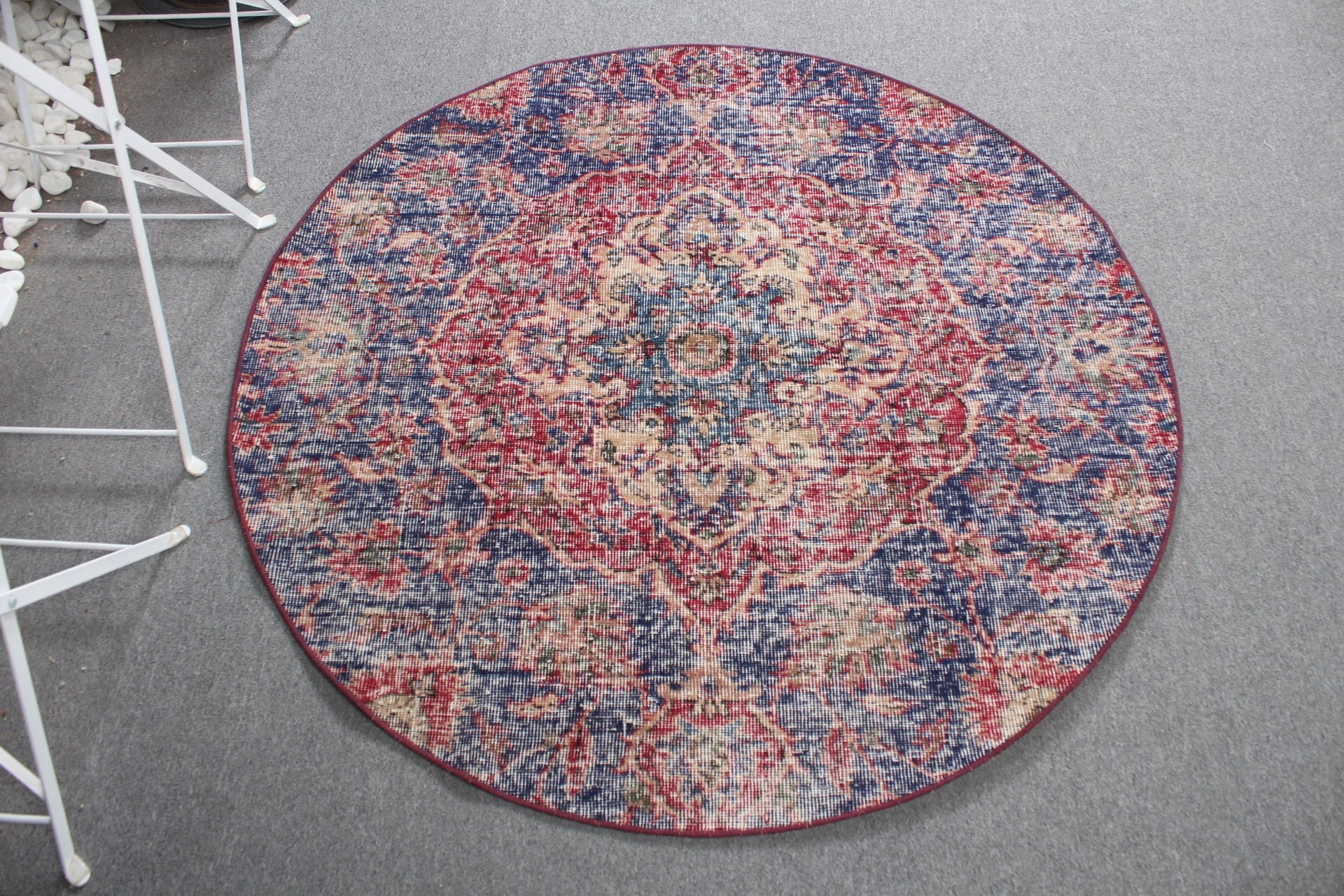 Oushak Halıları, Türk Halısı, Kırmızı Yün Halısı, 4,3x4,3 ft Accent Halısı, Giriş Halıları, Giriş Halısı, Mutfak Halısı, Etnik Halı, Vintage Halılar, Yer Halıları