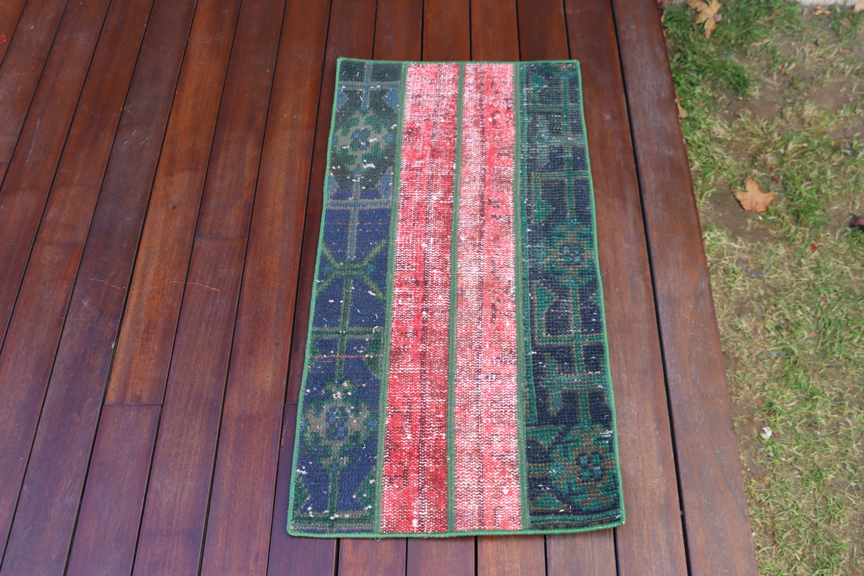 Green Bedroom Rug, Oushak Rug, Turkish Rug, Tribal Rug, Statement Rug, Vintage Rug, Small Vintage Rug, Car Mat Rug, 1.5x3 ft Small Rug