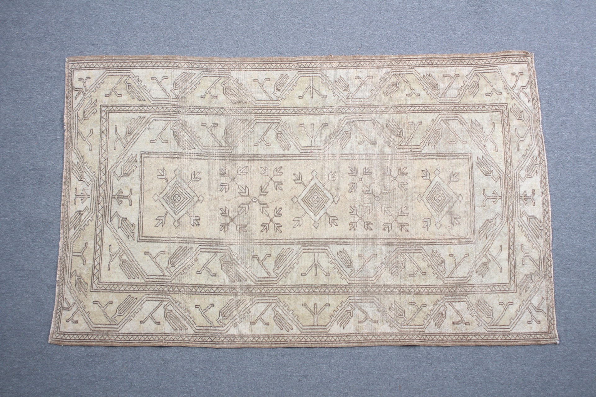 Kitchen Rug, Rugs for Nursery, Beige Cool Rug, Home Decor Rugs, Vintage Rugs, Turkish Rug, Nursery Rugs, 3.8x6.3 ft Accent Rug, Cool Rugs