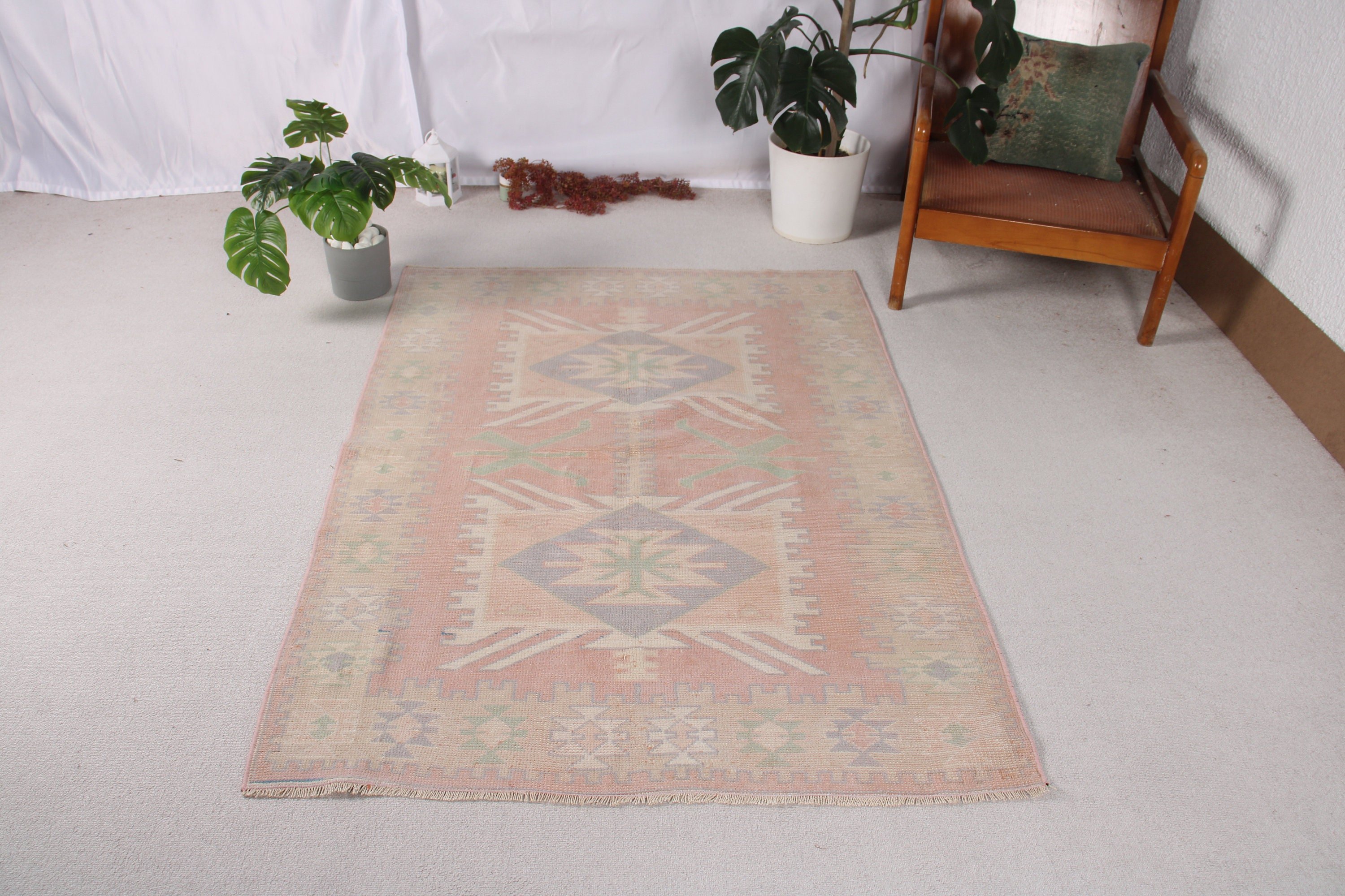 Giriş Halıları, 3,9x5,5 ft Aksan Halıları, Türk Halısı, Oushak Halısı, Mutfak Halıları, Vintage Halı, Pembe Fas Halısı, Geometrik Halılar, Giriş Halıları